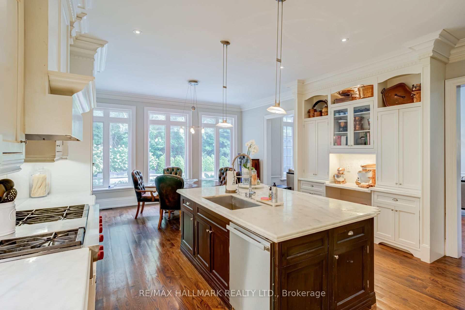 111 Woodhaven Park Drive Property Photo 12