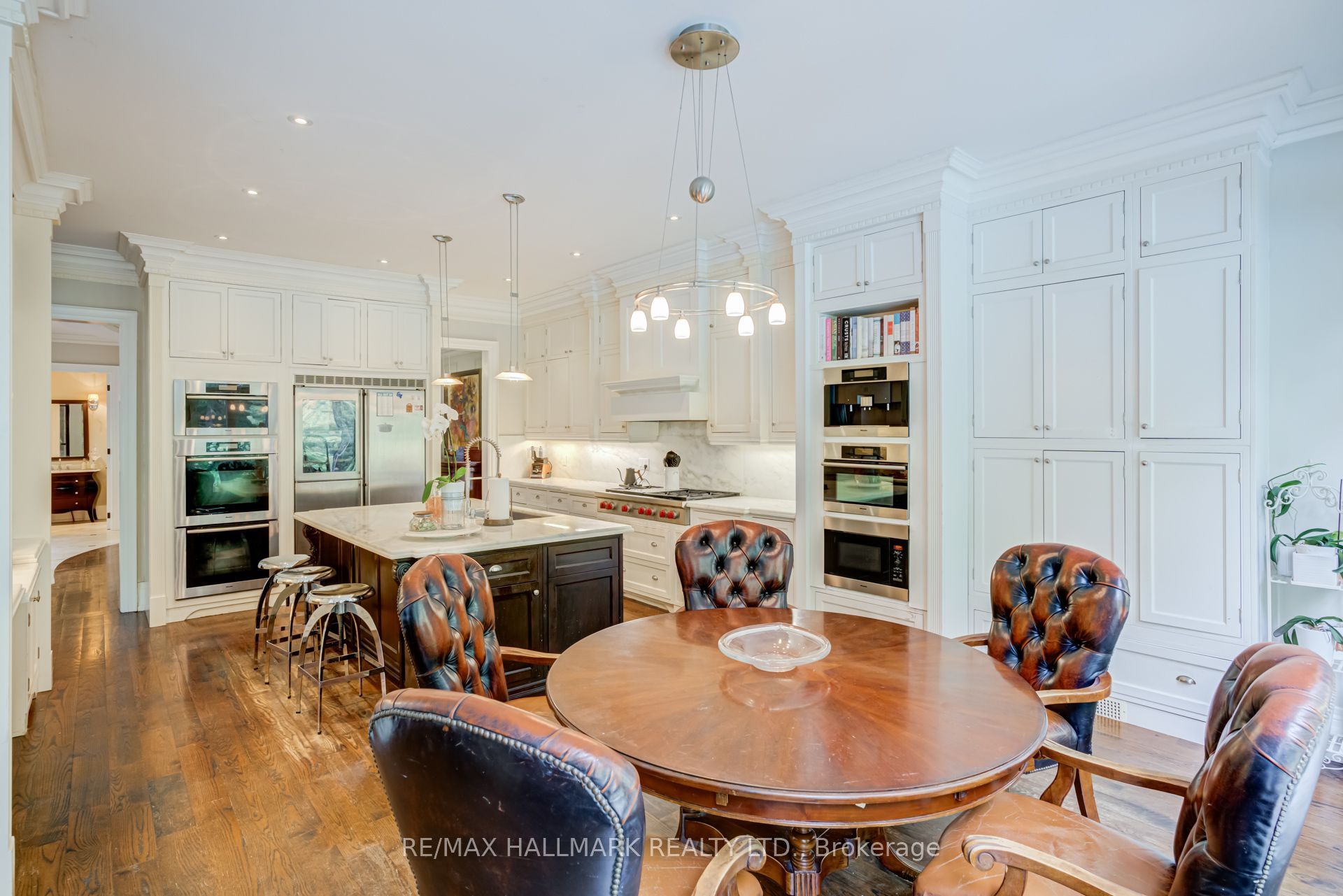 111 Woodhaven Park Drive Property Photo 14