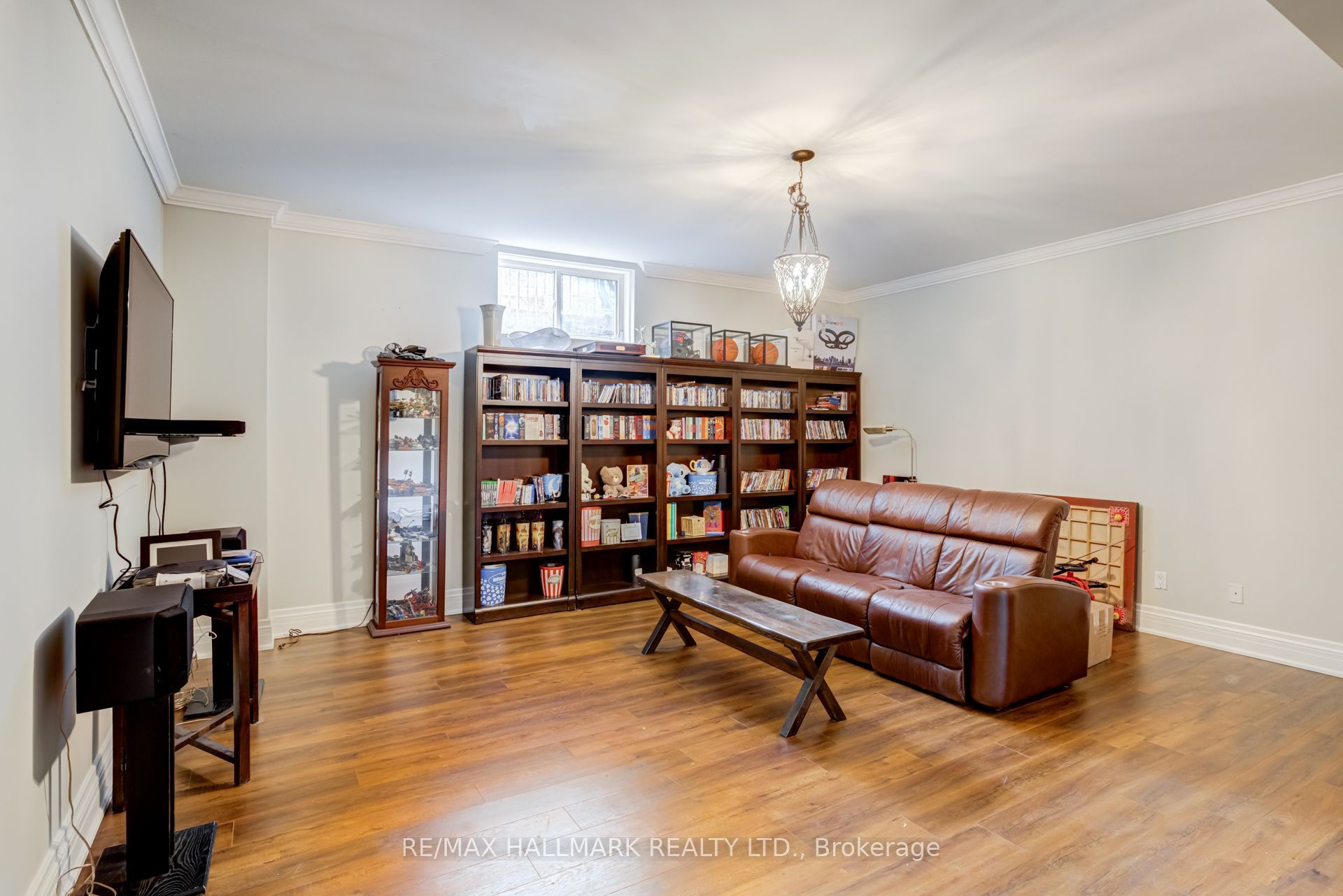 111 Woodhaven Park Drive Property Photo 34
