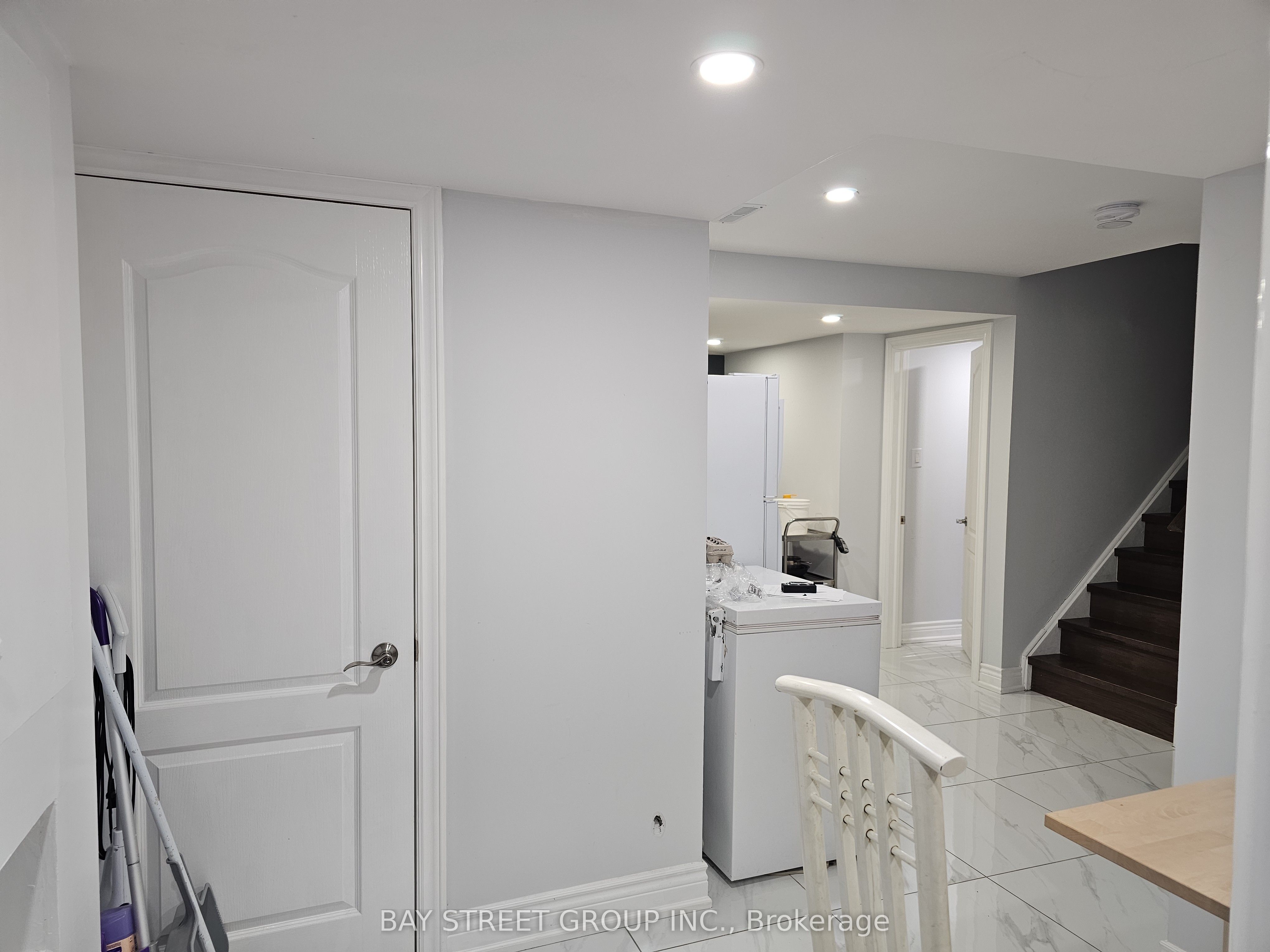 3177 Colonial Drive Basement #1 Property Photo 6