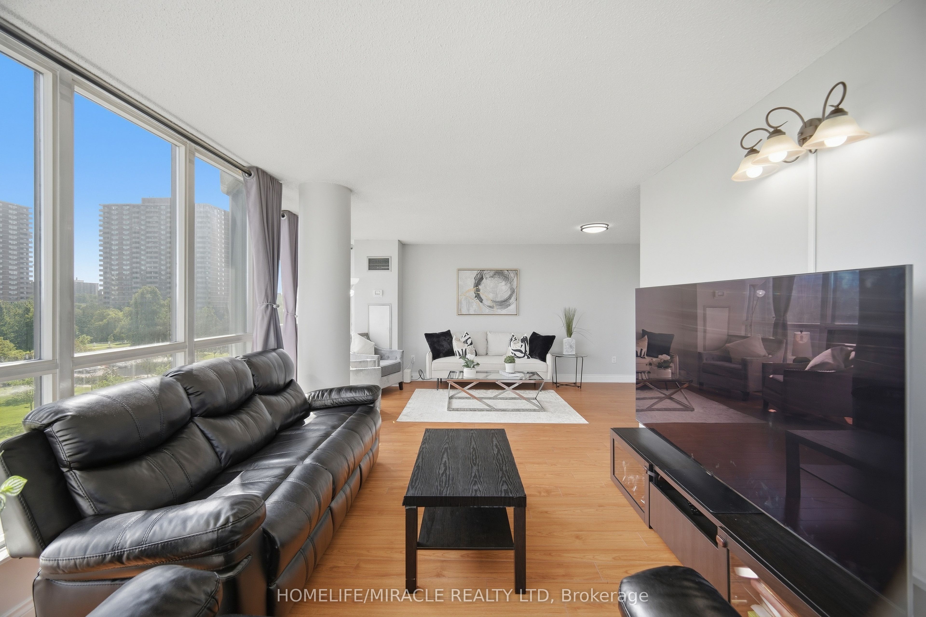 1 Rowntree Road 502 Property Photo 4