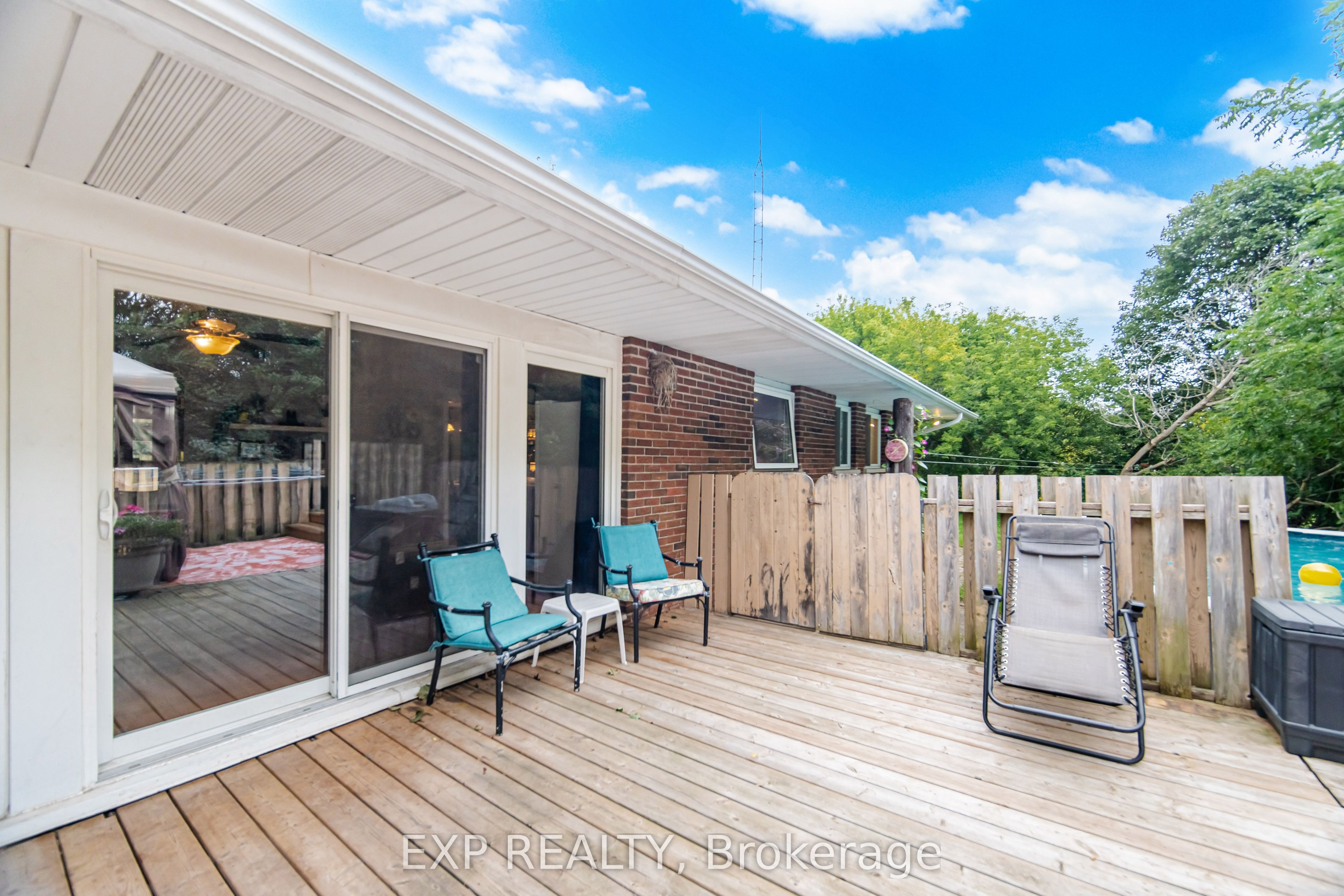 14367 Trafalgar Road N Property Photo 38