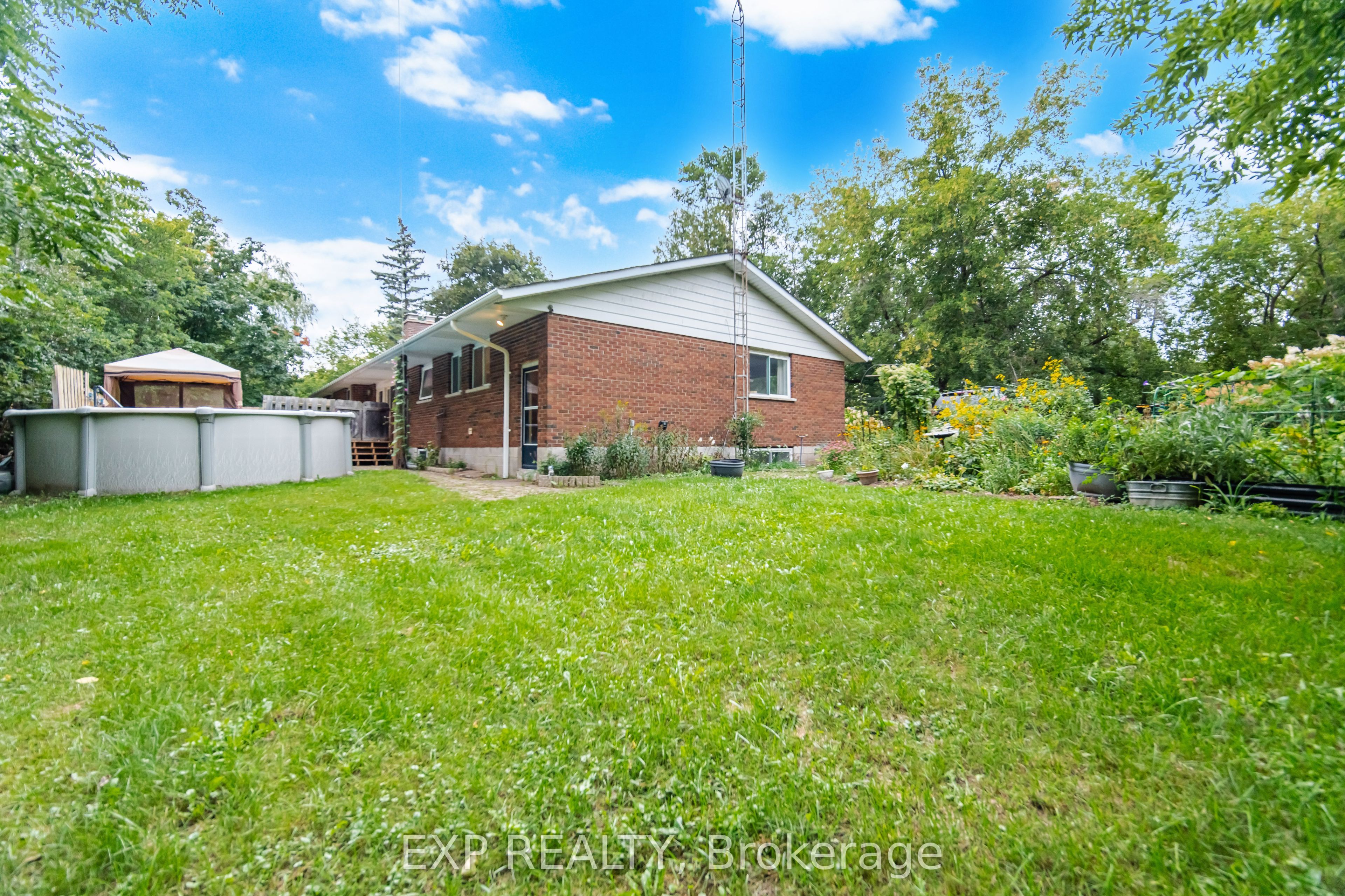 14367 Trafalgar Road N Property Photo 43
