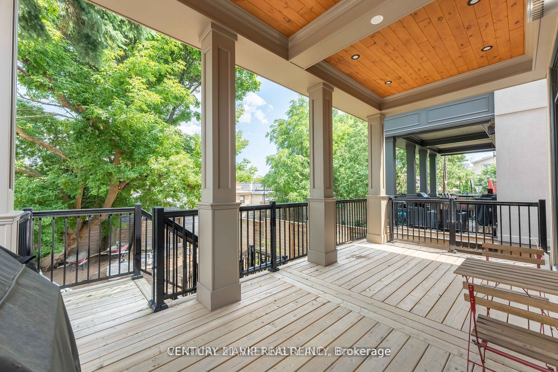 49 Roxaline Street Property Photo 13