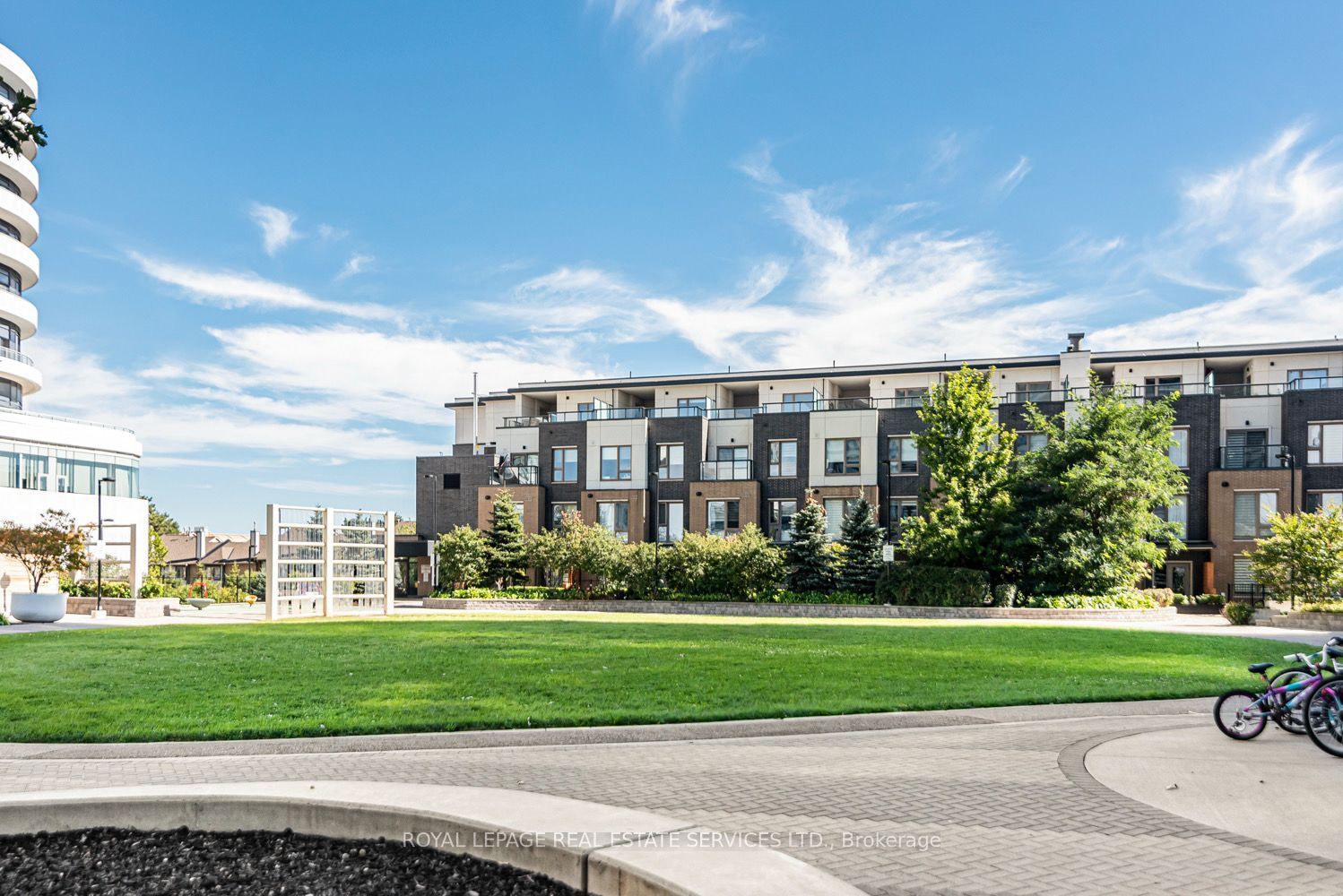 2530 Eglinton Avenue W 117 Property Photo 1