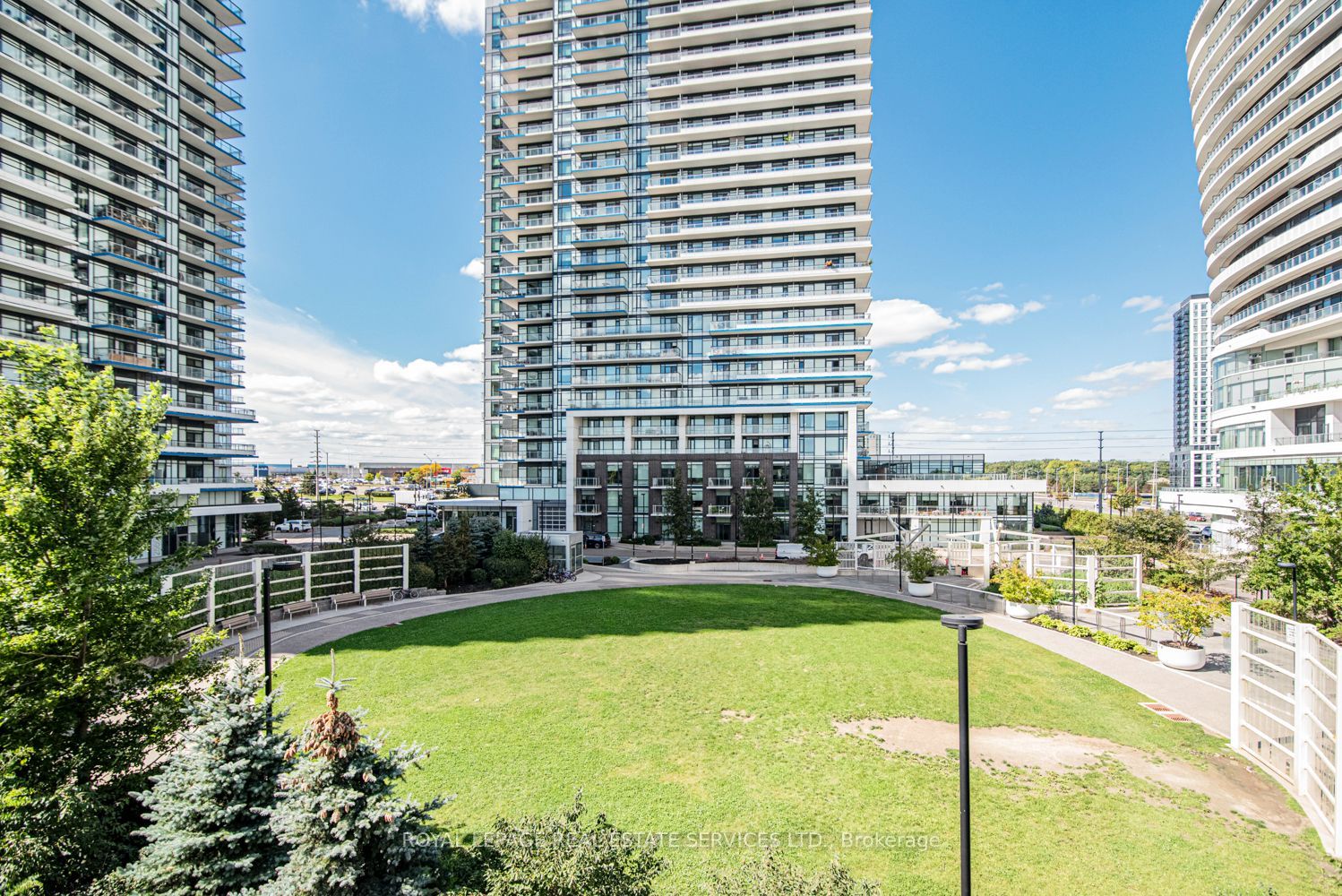 2530 Eglinton Avenue W 117 Property Photo 1
