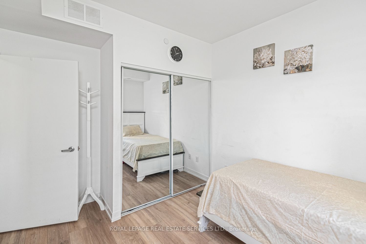 2530 Eglinton Avenue W 117 Property Photo 24