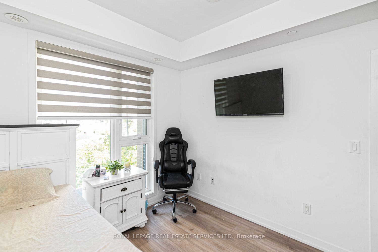 2530 Eglinton Avenue W 117 Property Photo 26