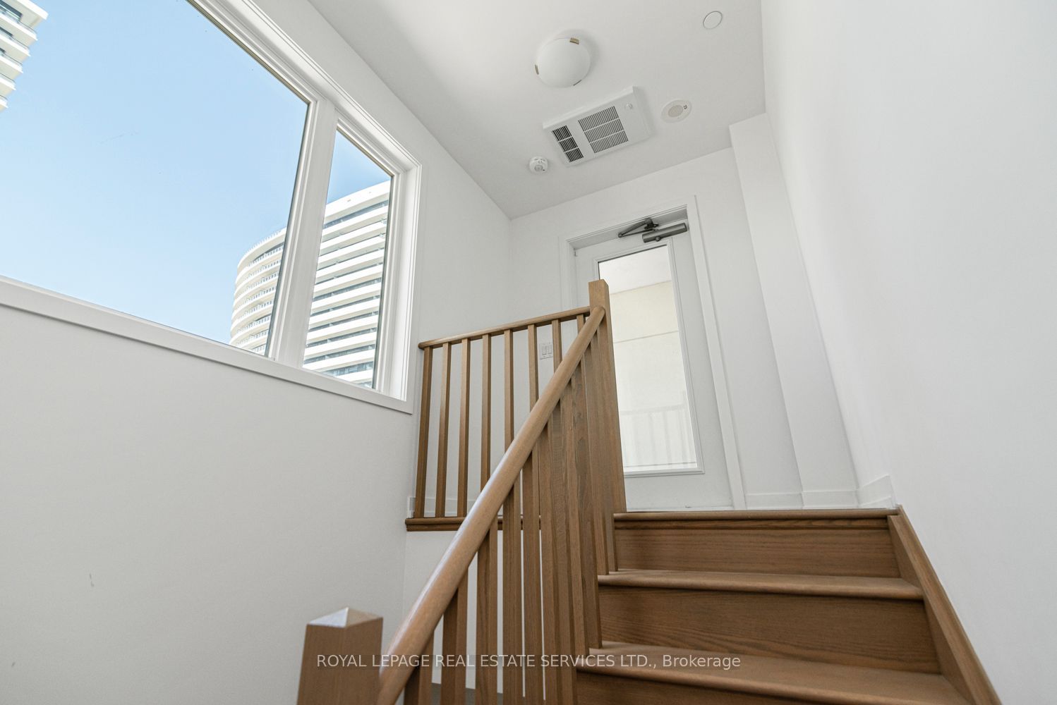 2530 Eglinton Avenue W 117 Property Photo 37