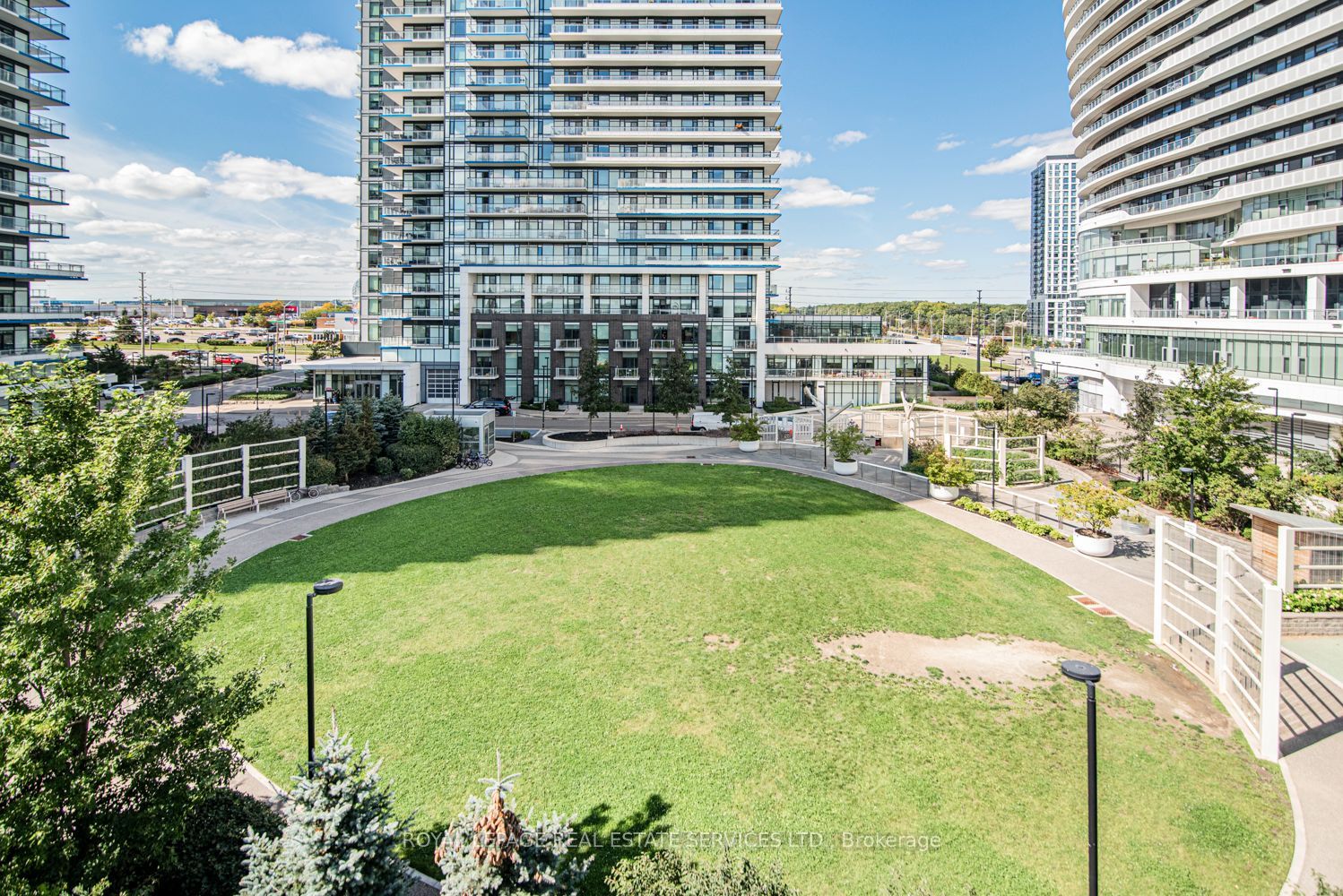 2530 Eglinton Avenue W 117 Property Photo 41