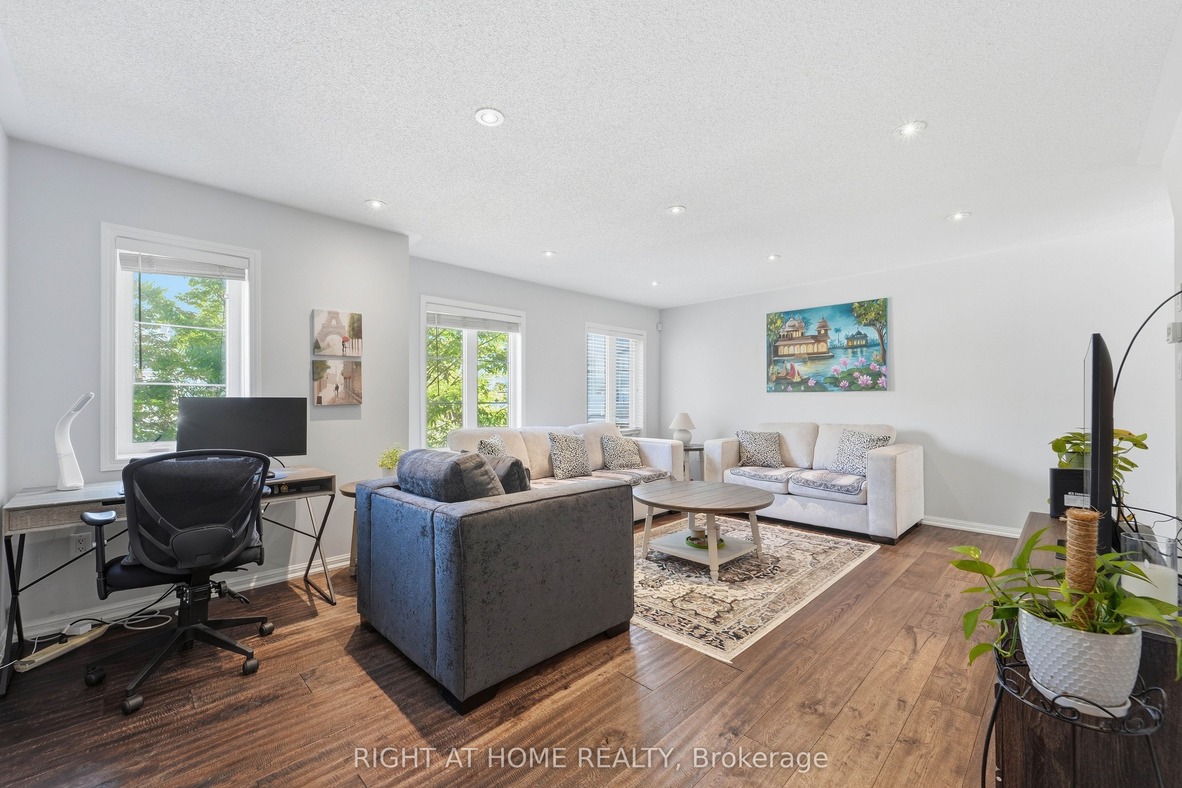 888 Jempson Path Property Photo 16