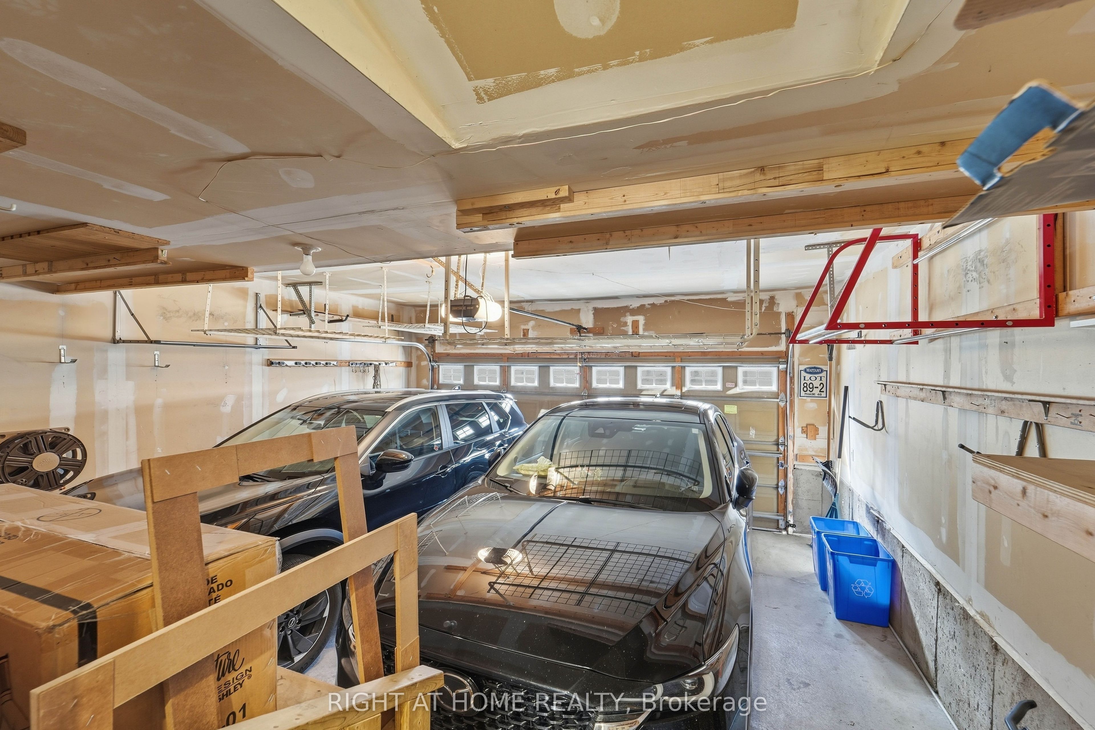 888 Jempson Path Property Photo 28