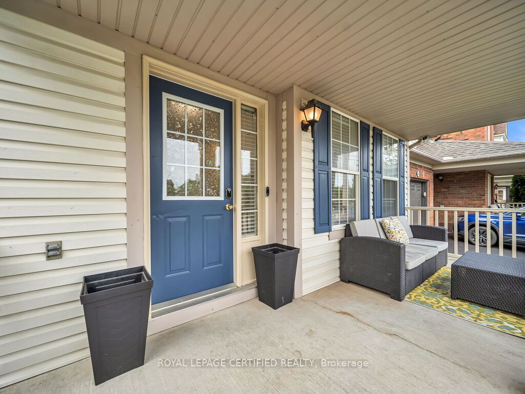 834 Fourth Line Property Photo 3