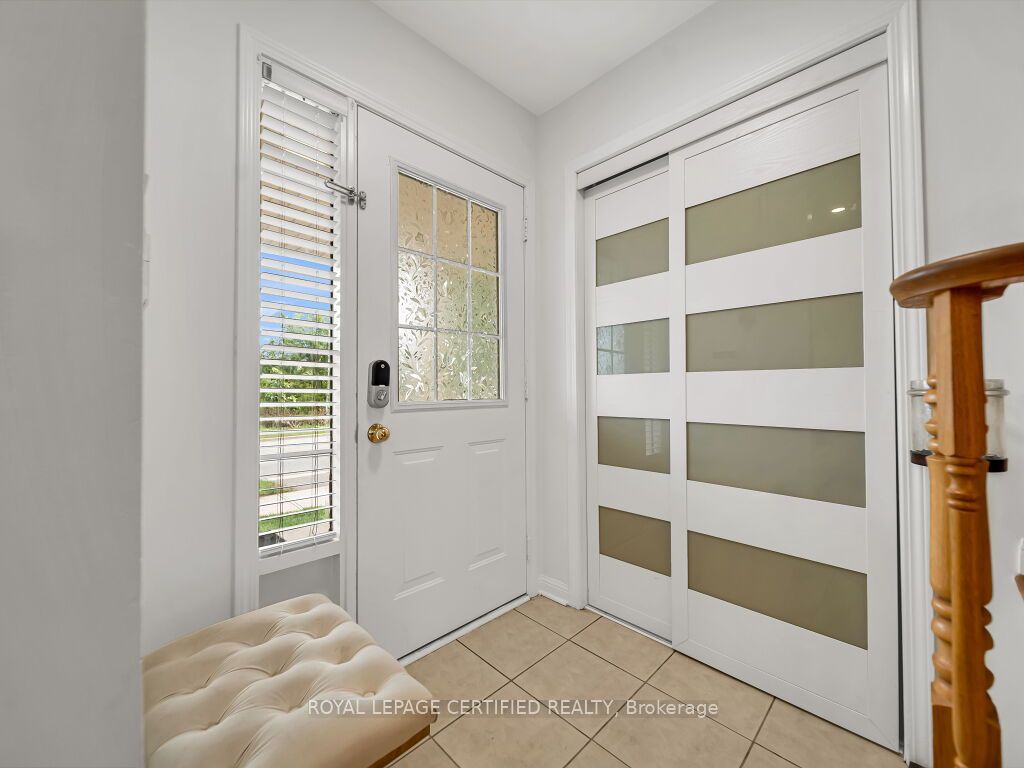 834 Fourth Line Property Photo 4