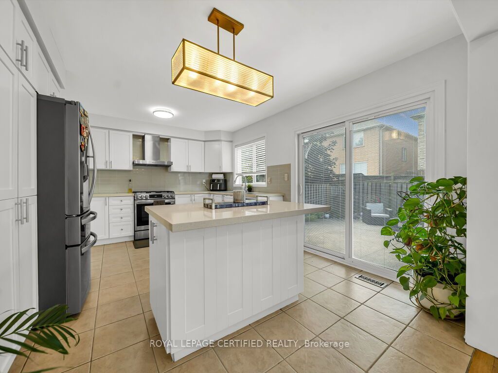 834 Fourth Line Property Photo 8