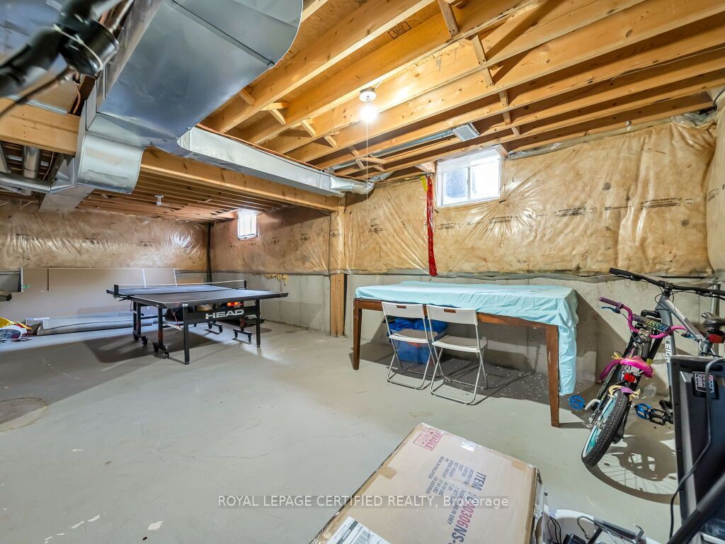 834 Fourth Line Property Photo 28