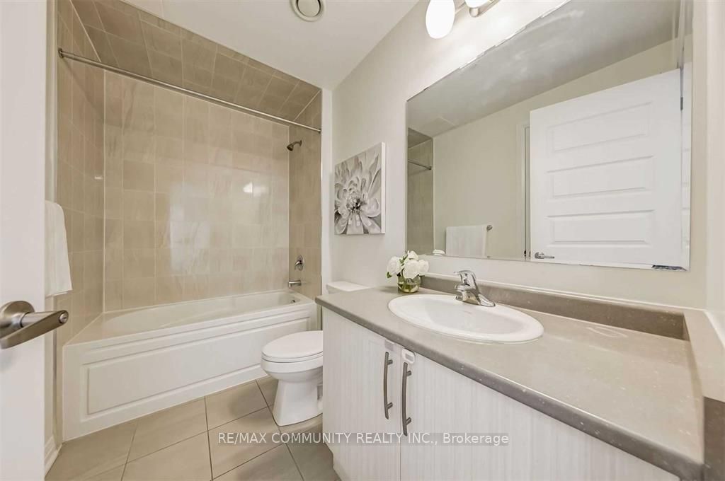 1105 Leger Way 405 Property Photo 18