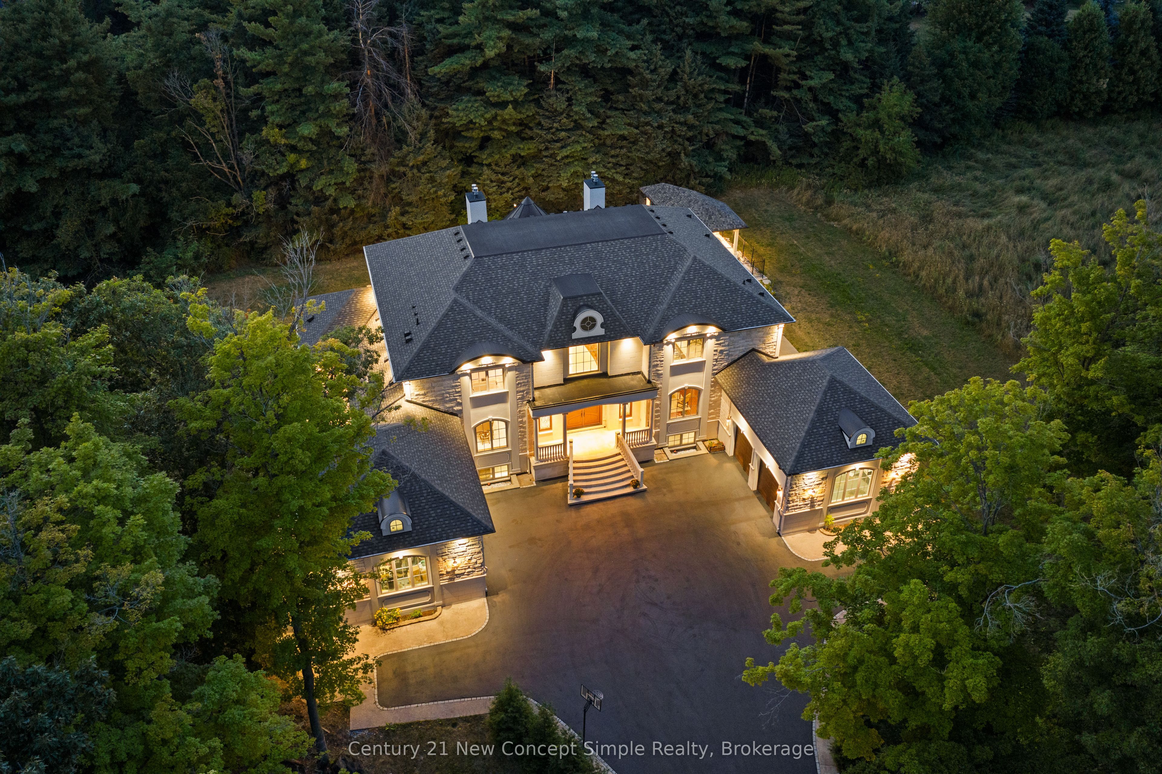 2637 Bluffs Way Property Photo 6