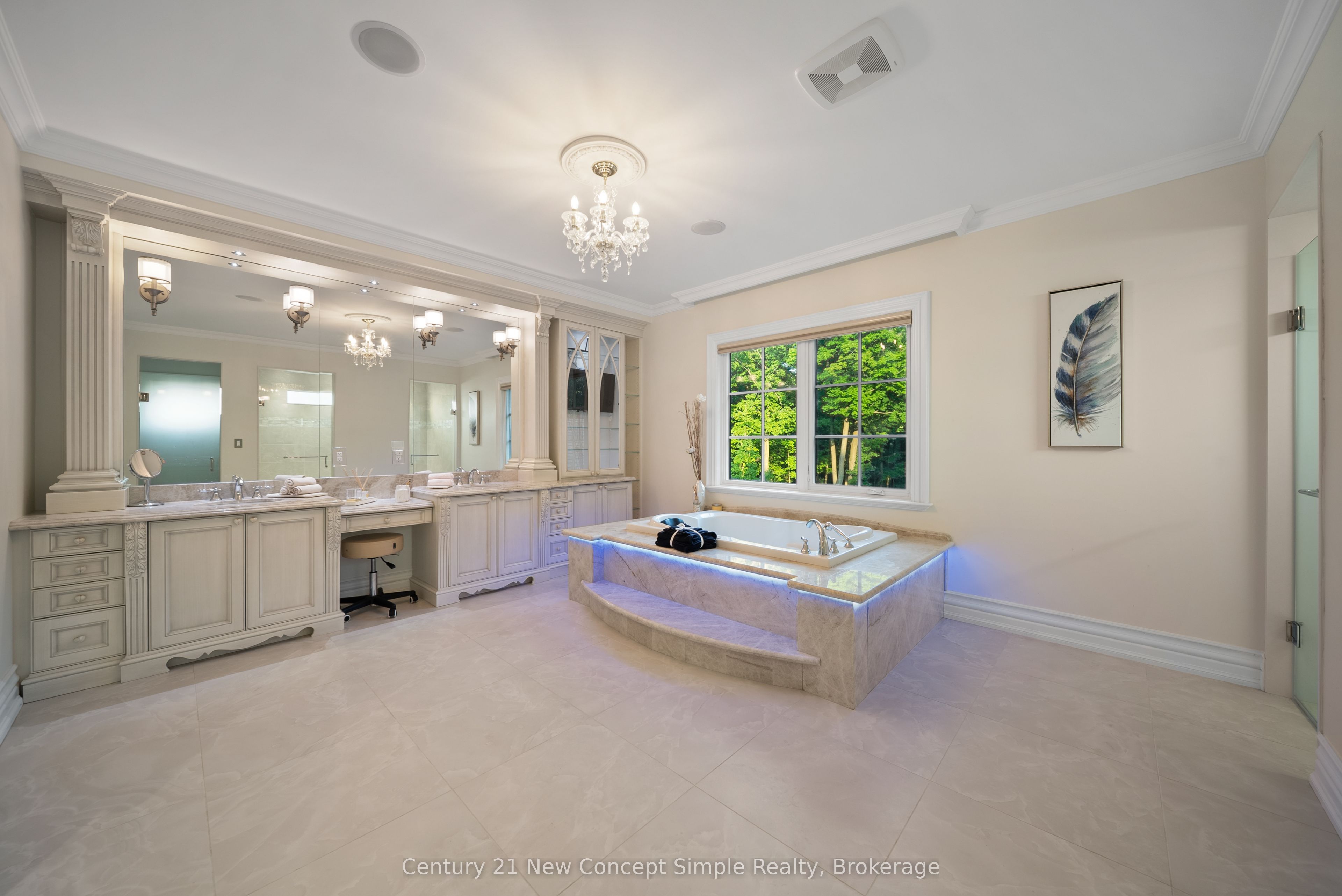 2637 Bluffs Way Property Photo 36