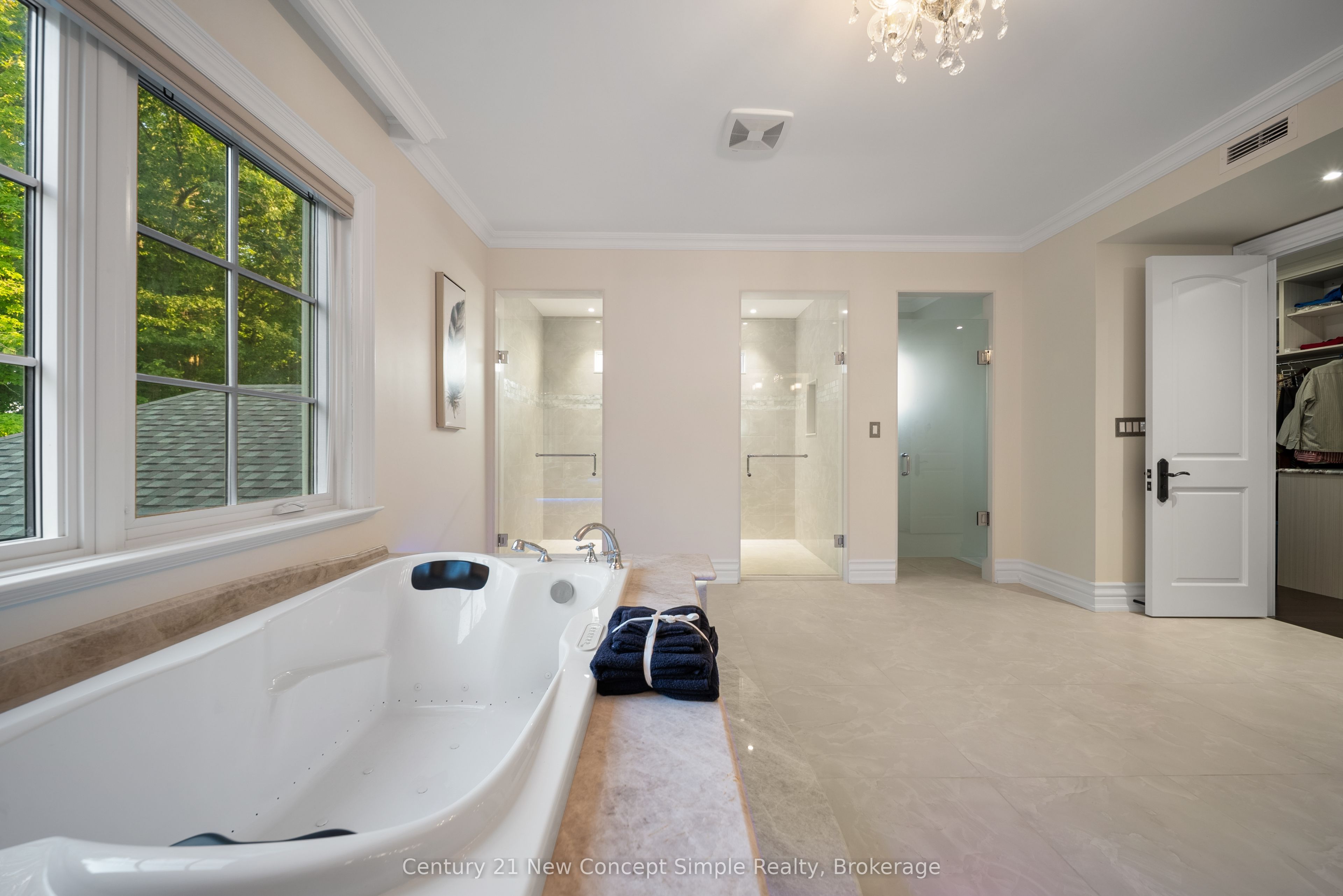 2637 Bluffs Way Property Photo 38