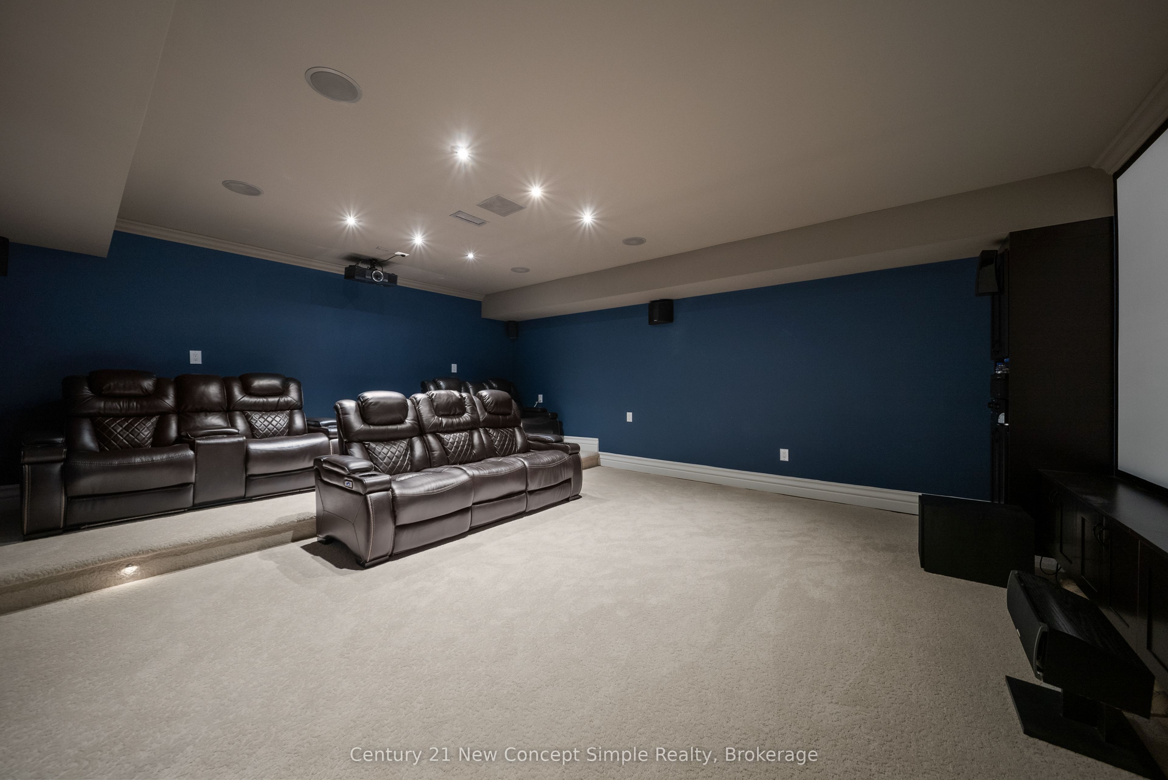 2637 Bluffs Way Property Photo 43