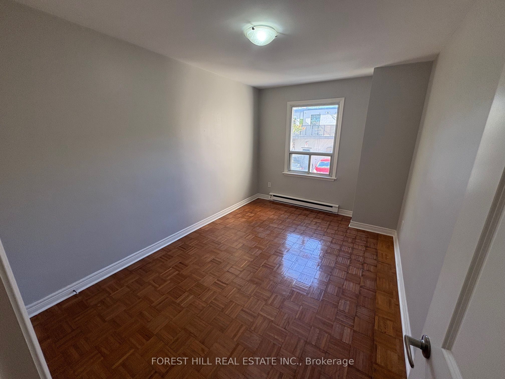 341 Lakeshore Road E 2 Property Photo 9