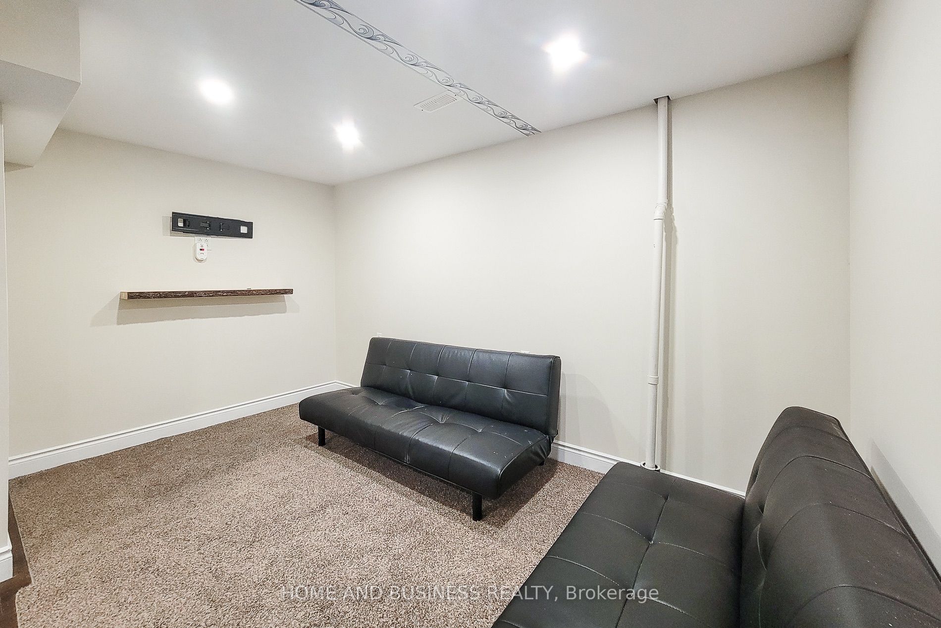 5532 Meadowcrest Avenue Property Photo 29