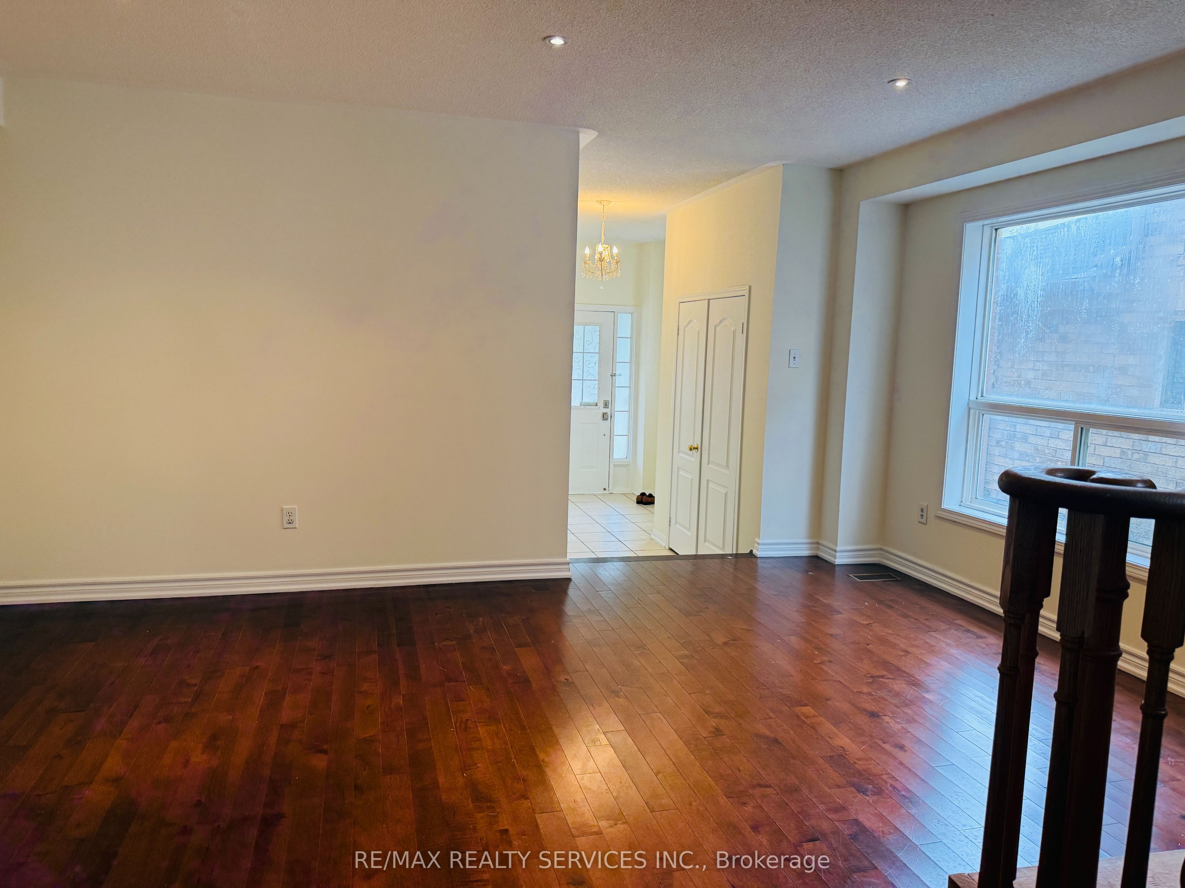 1134 Houston Drive Property Photo 4