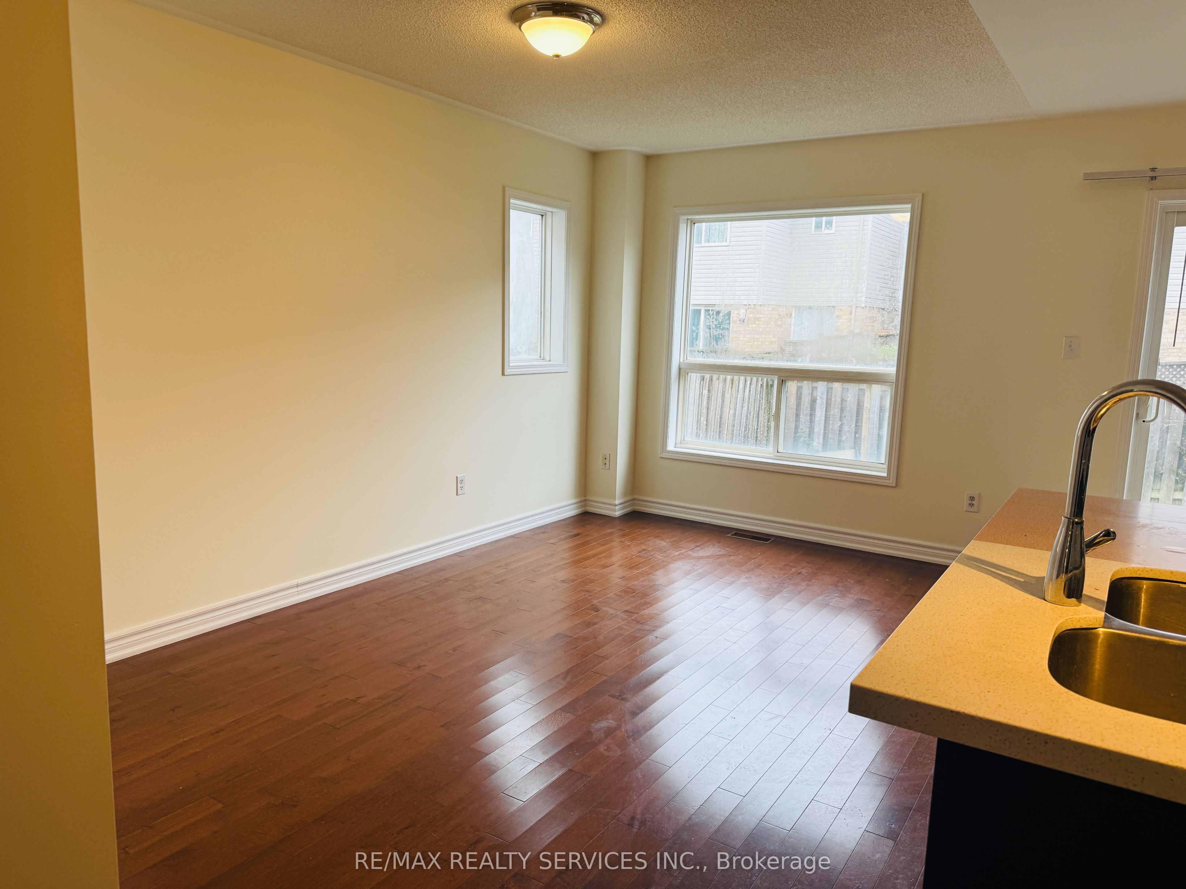 1134 Houston Drive Property Photo 6