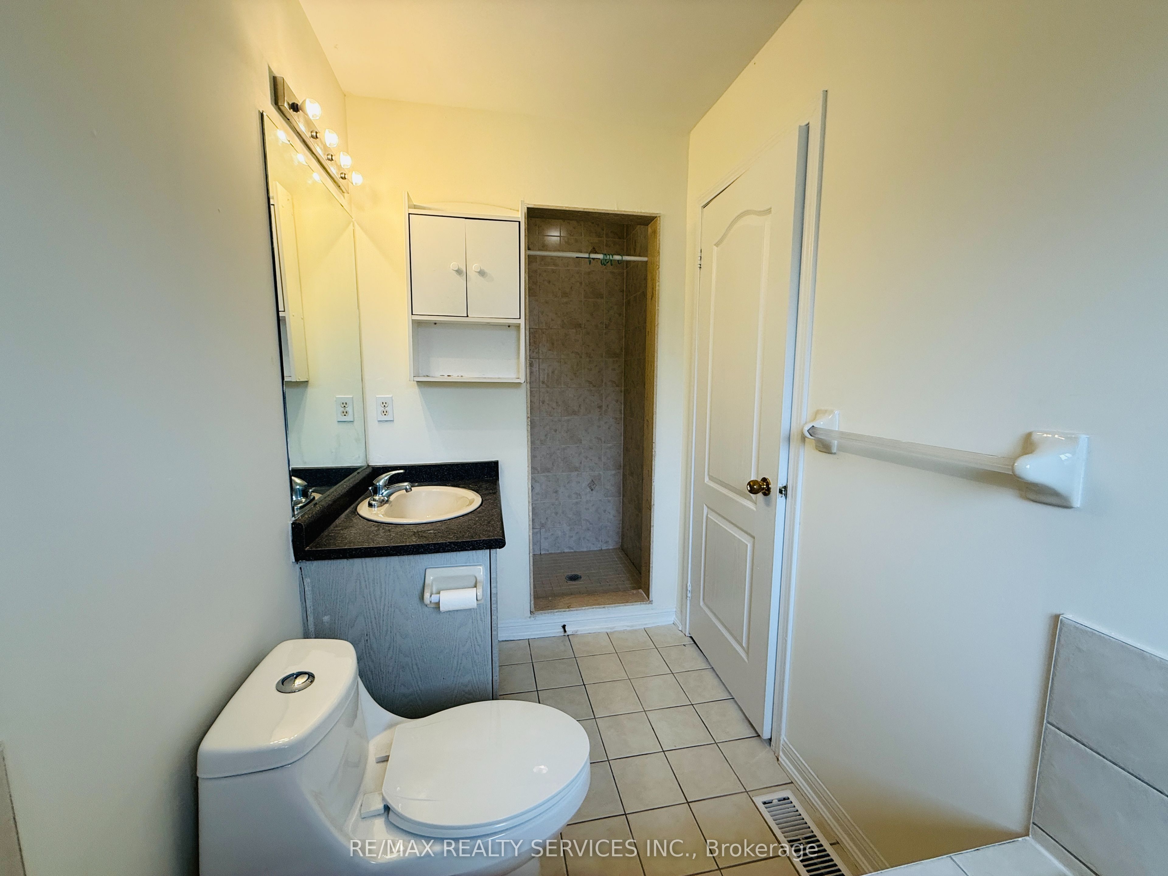 1134 Houston Drive Property Photo 13