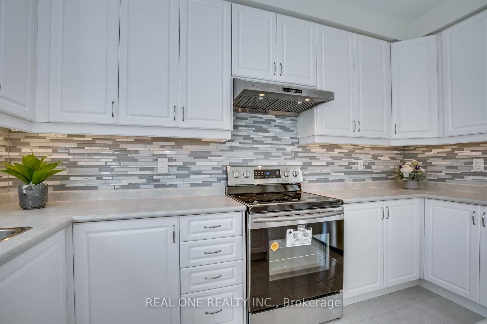 483 George Ryan Avenue Property Photo 9