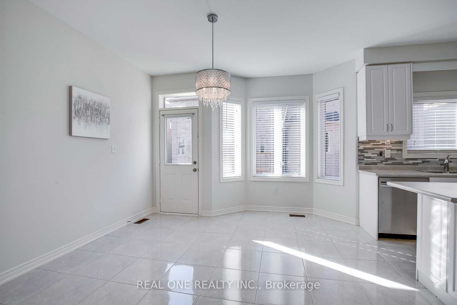483 George Ryan Avenue Property Photo 14