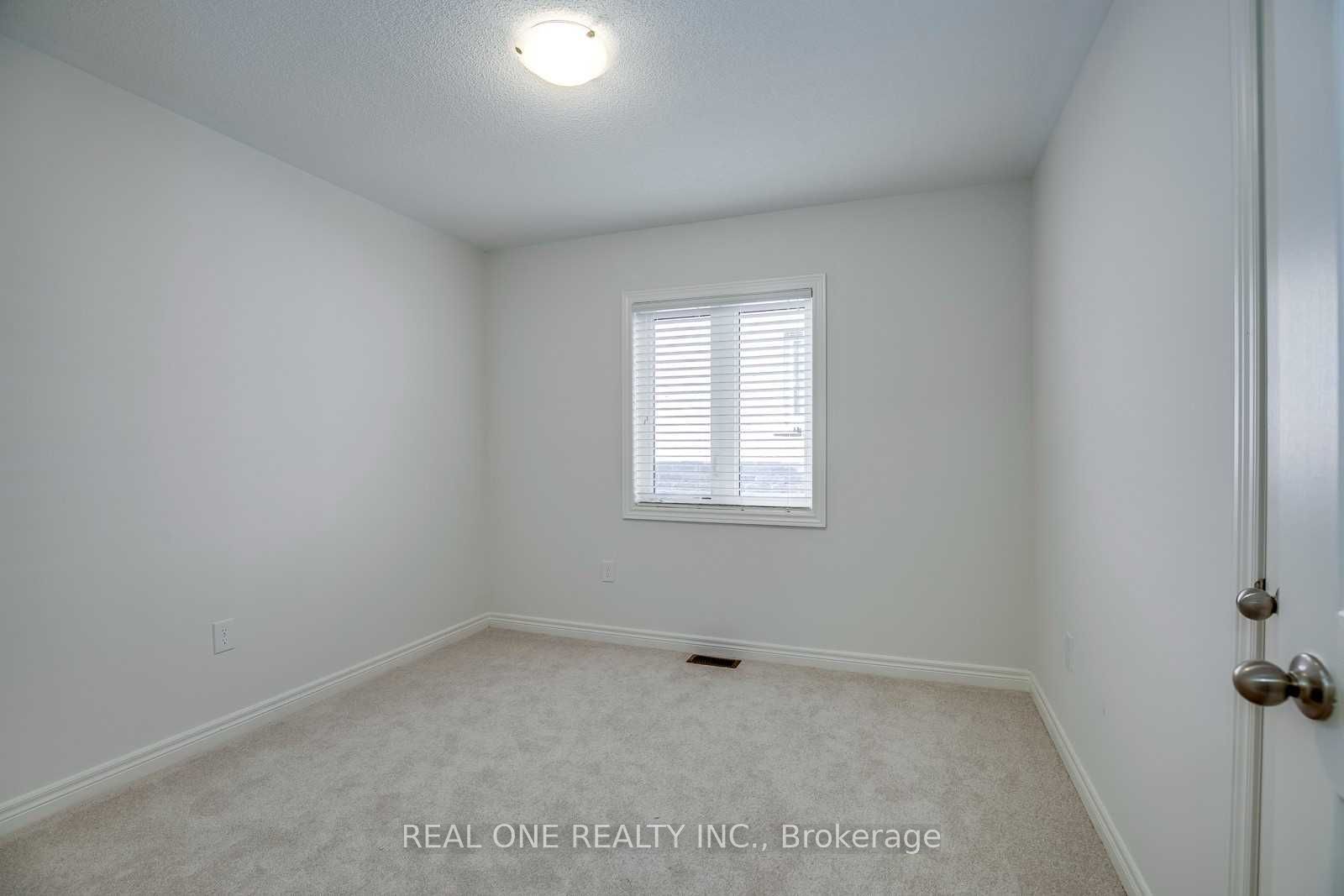 483 George Ryan Avenue Property Photo 18