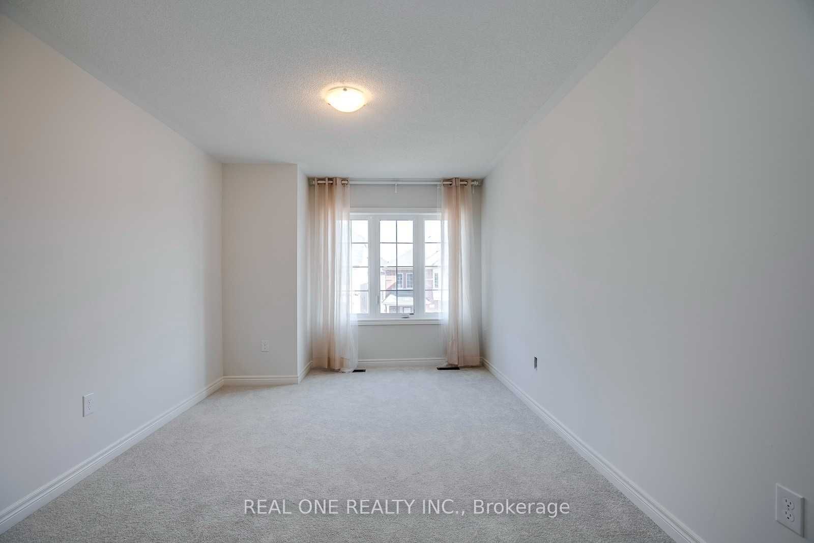 483 George Ryan Avenue Property Photo 20