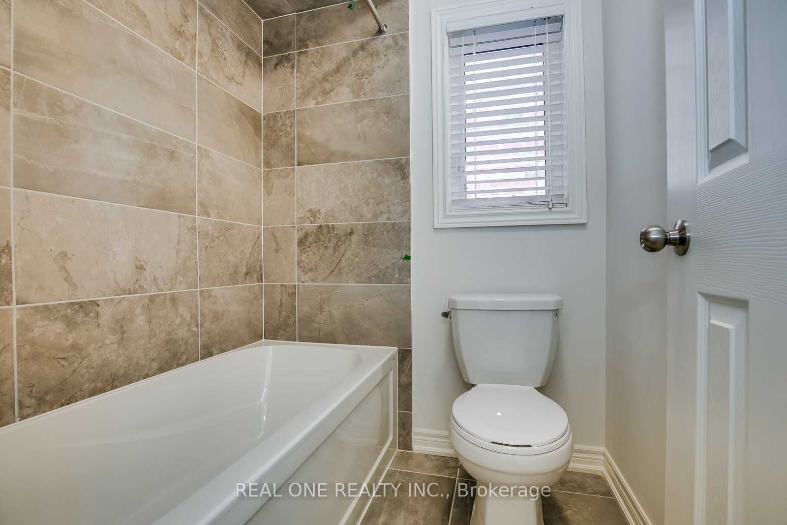 483 George Ryan Avenue Property Photo 27