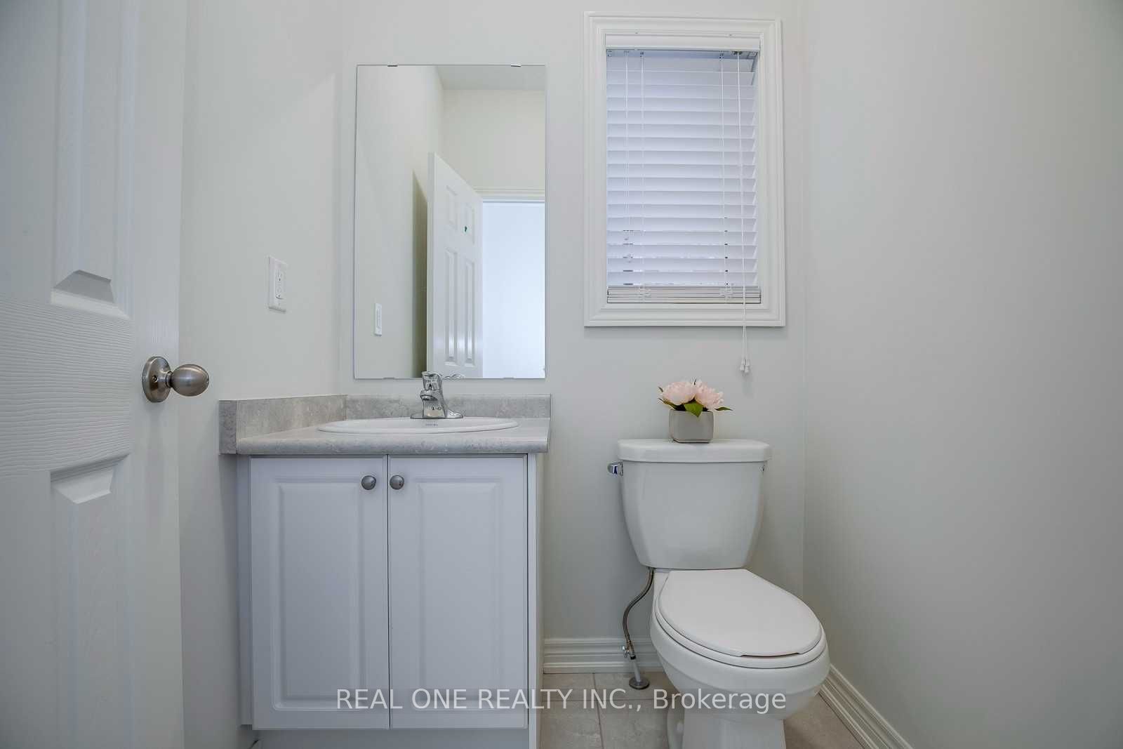 483 George Ryan Avenue Property Photo 28