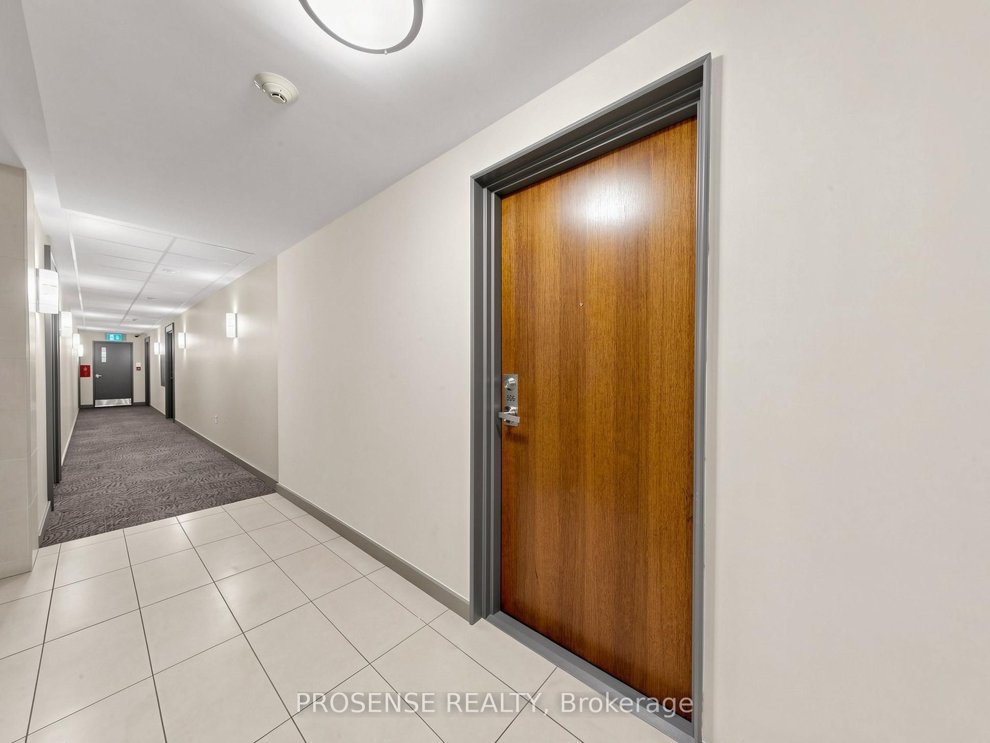 215 W Queen Street E 306 Property Photo 22