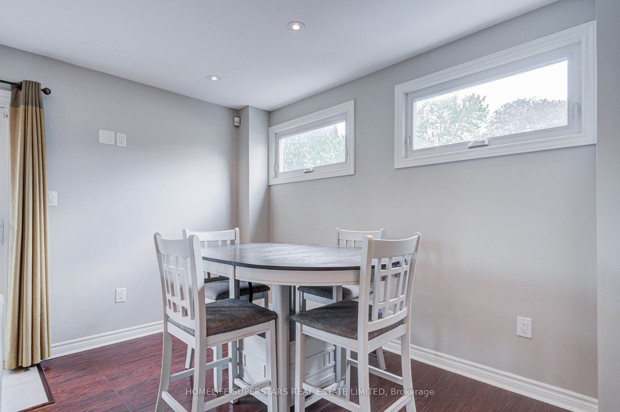 50 Hoskins Square Property Photo 19