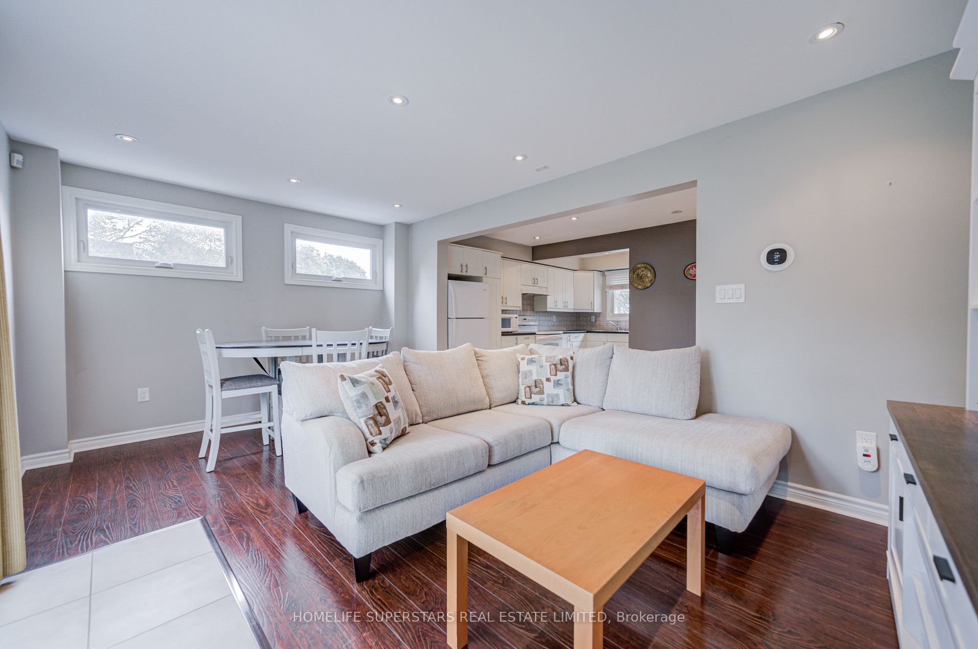 50 Hoskins Square Property Photo 26