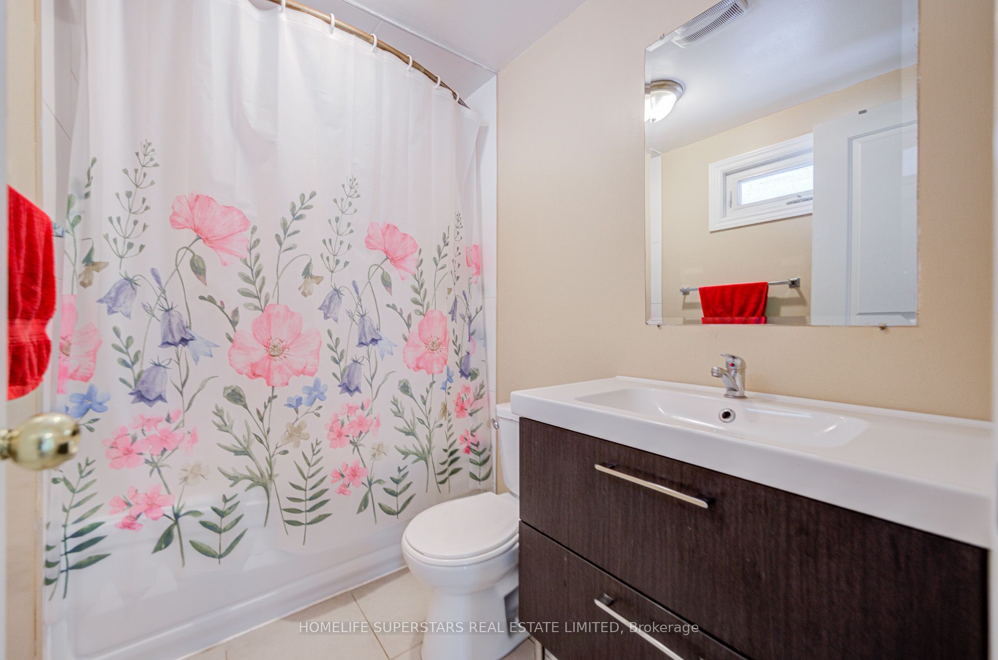 50 Hoskins Square Property Photo 31