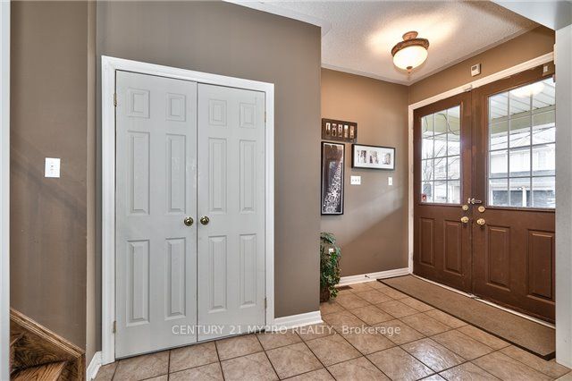 2257 Riverdale Place Property Photo 3