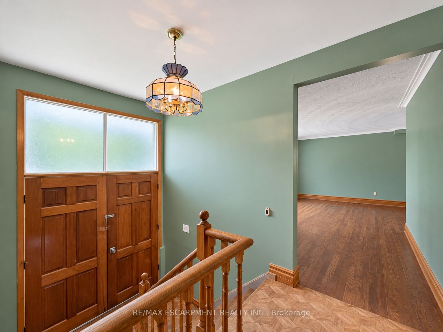 2490 Yarmouth Crescent Property Photo 10