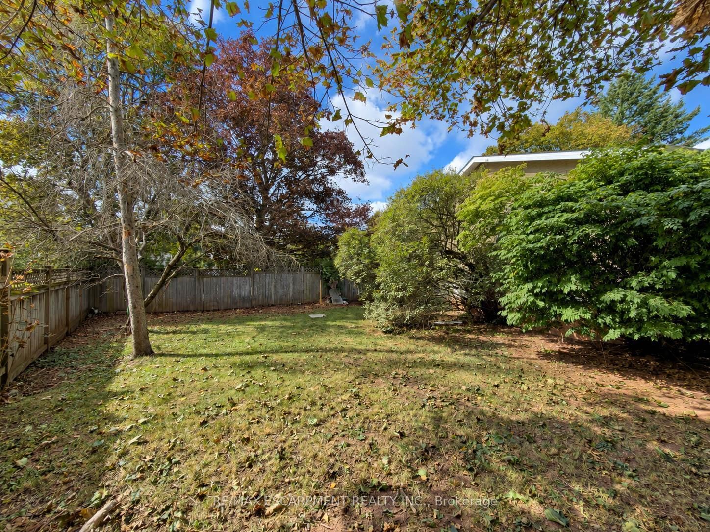 2490 Yarmouth Crescent Property Photo 33