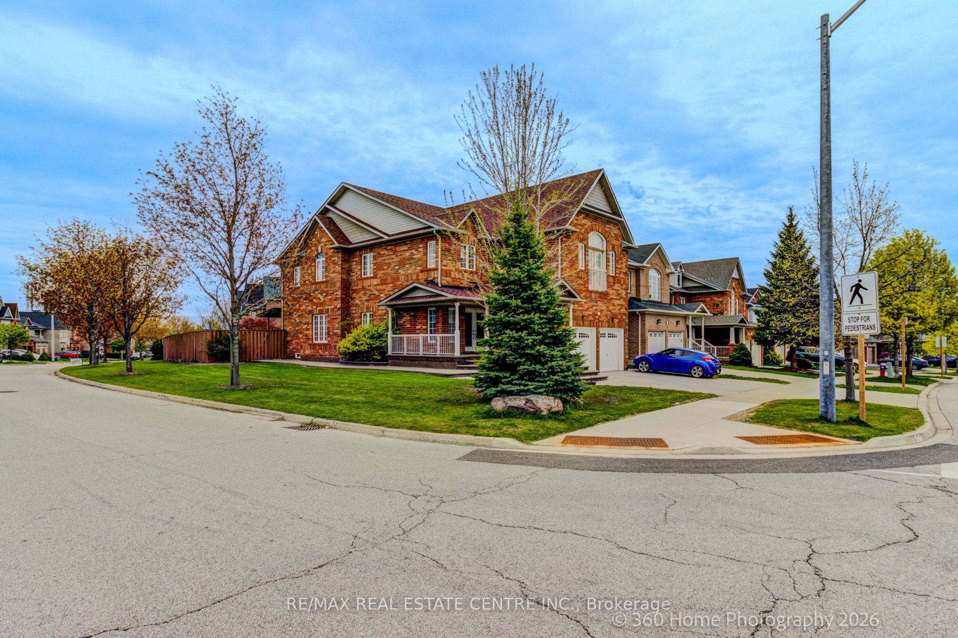 806 White Clover Way Property Photo 4