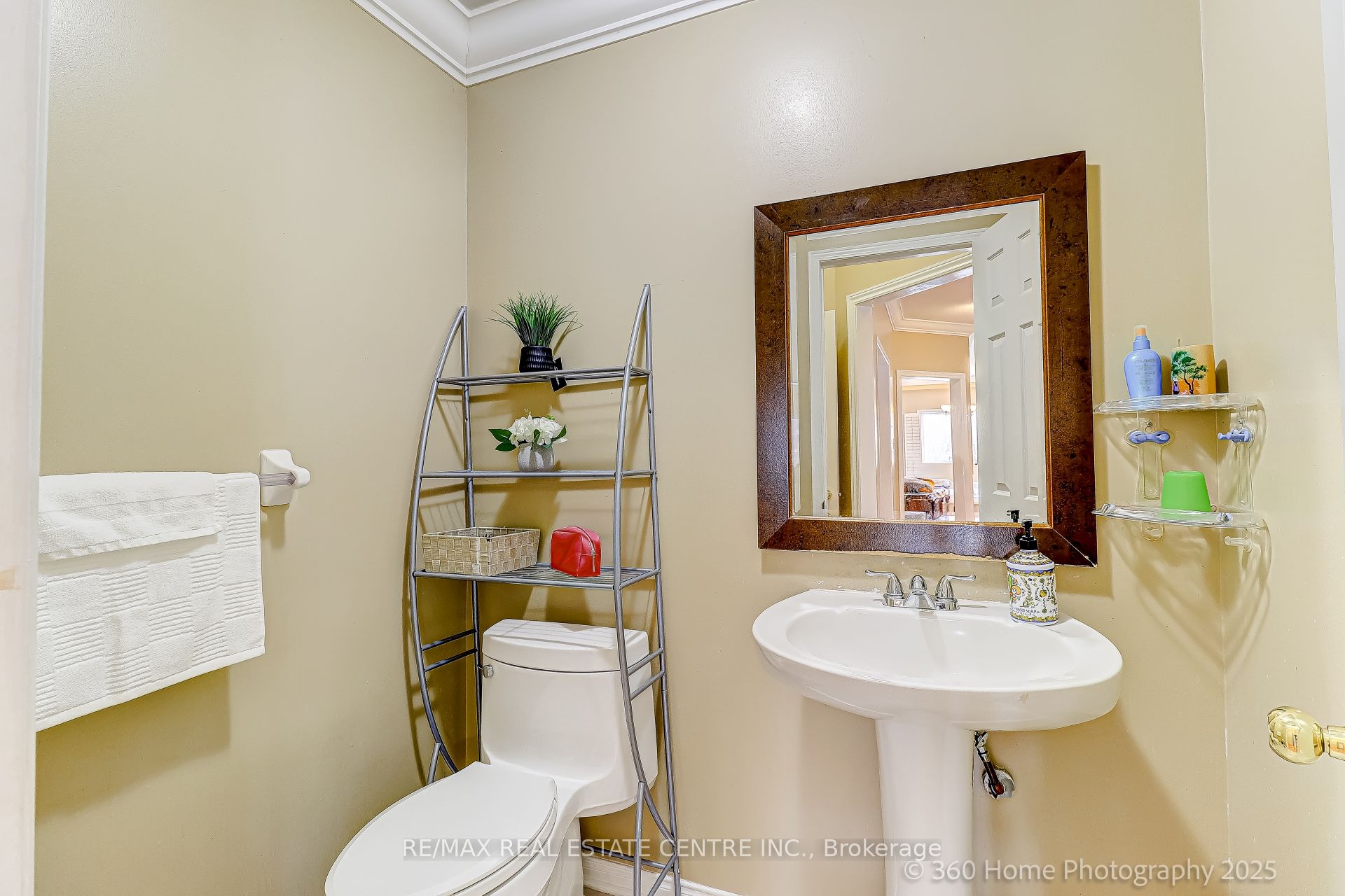 806 White Clover Way Property Photo 10