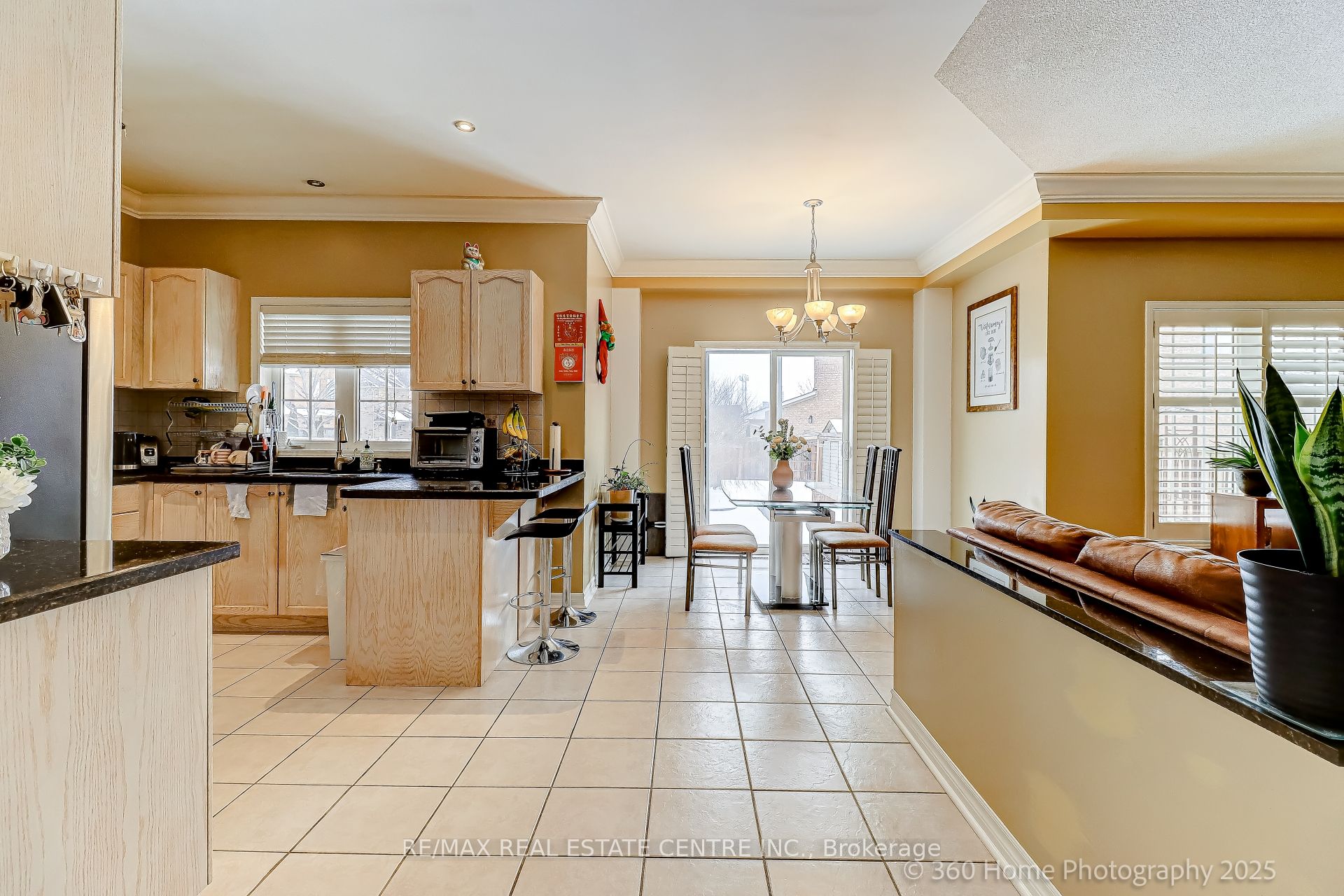 806 White Clover Way Property Photo 11