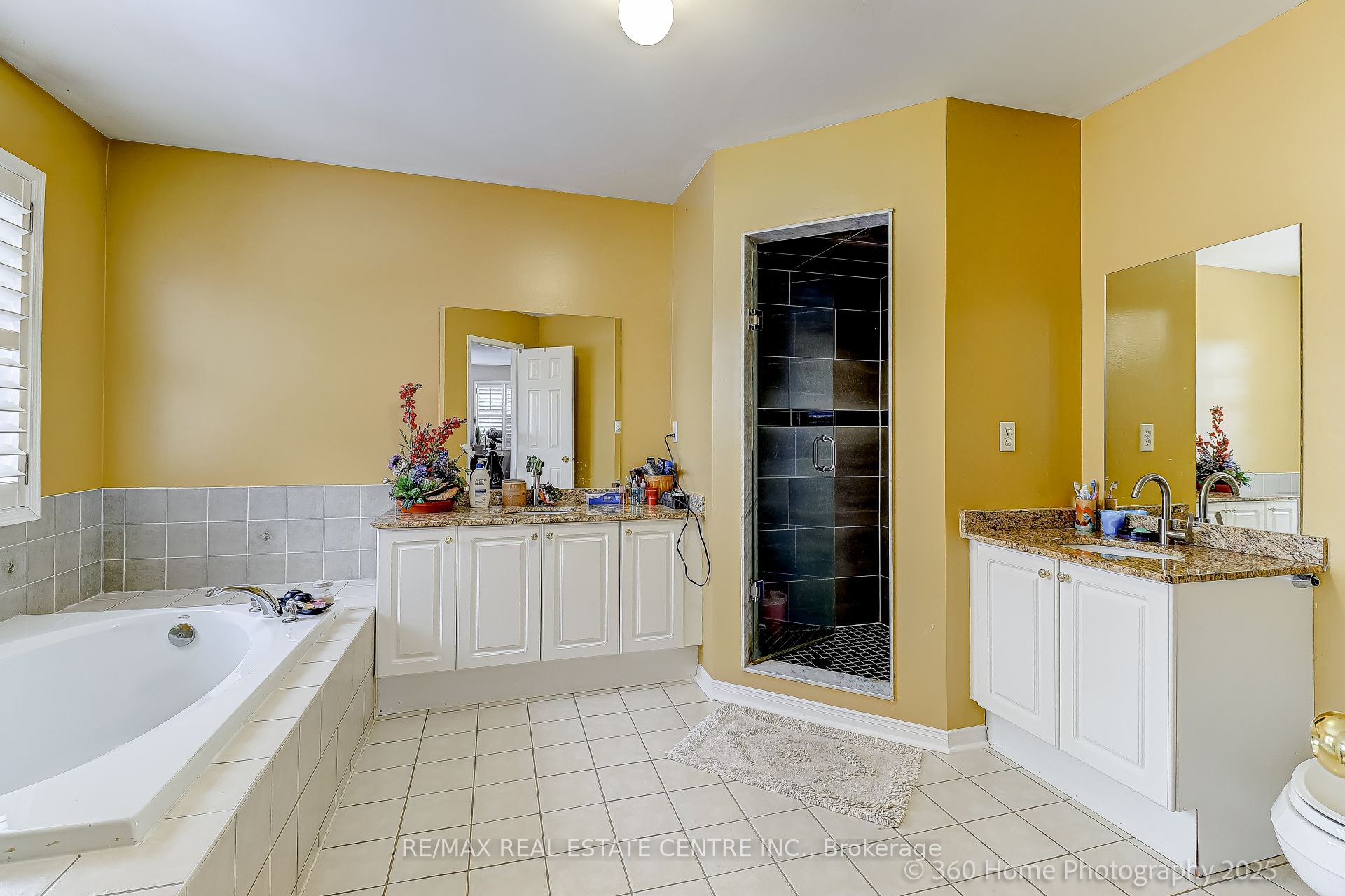 806 White Clover Way Property Photo 16