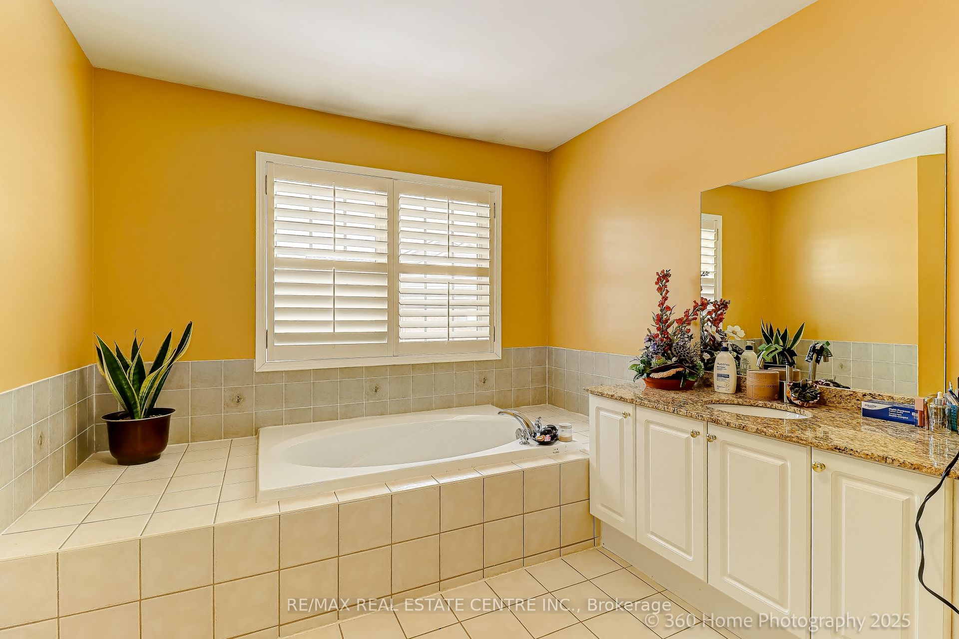 806 White Clover Way Property Photo 18
