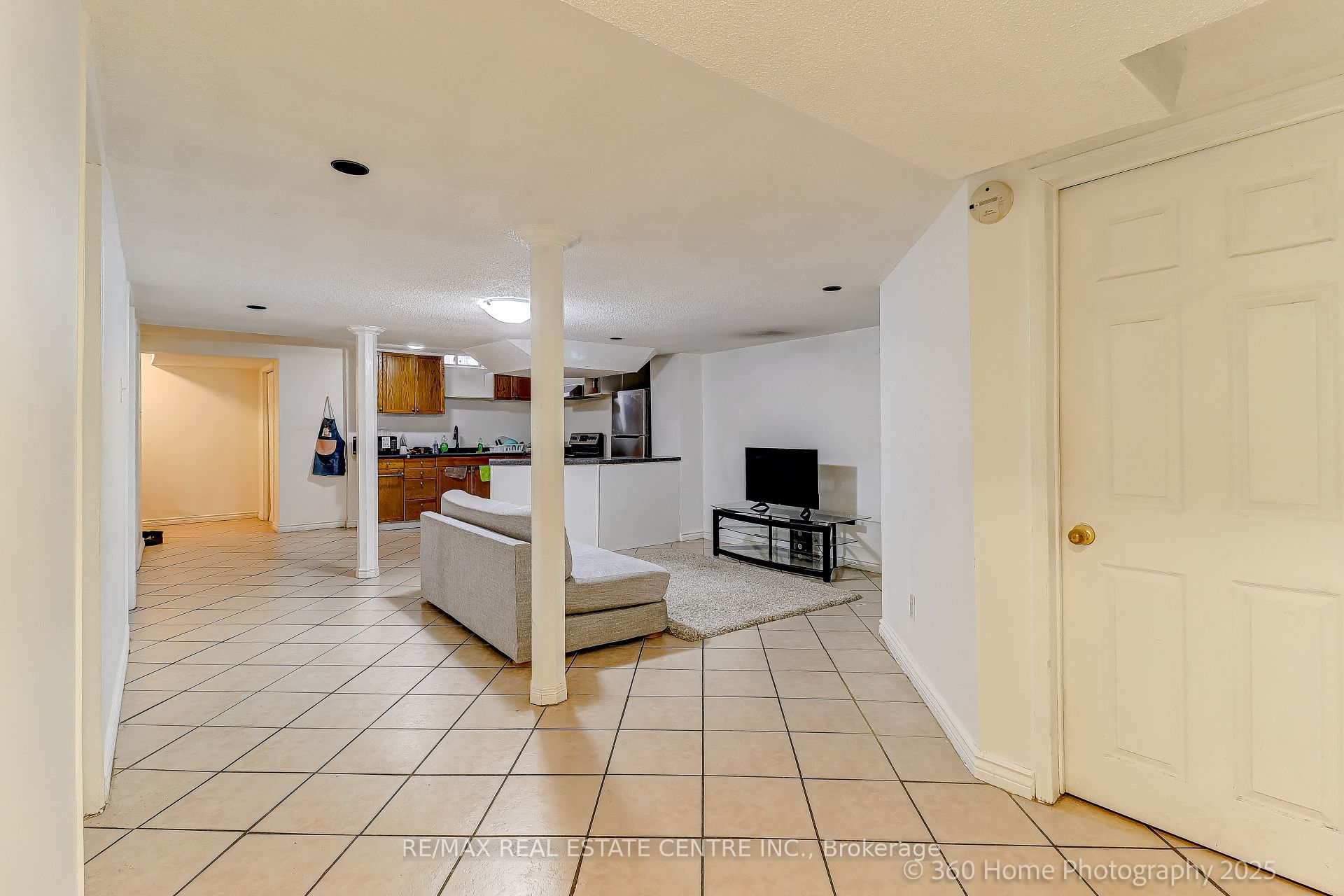 806 White Clover Way Property Photo 28