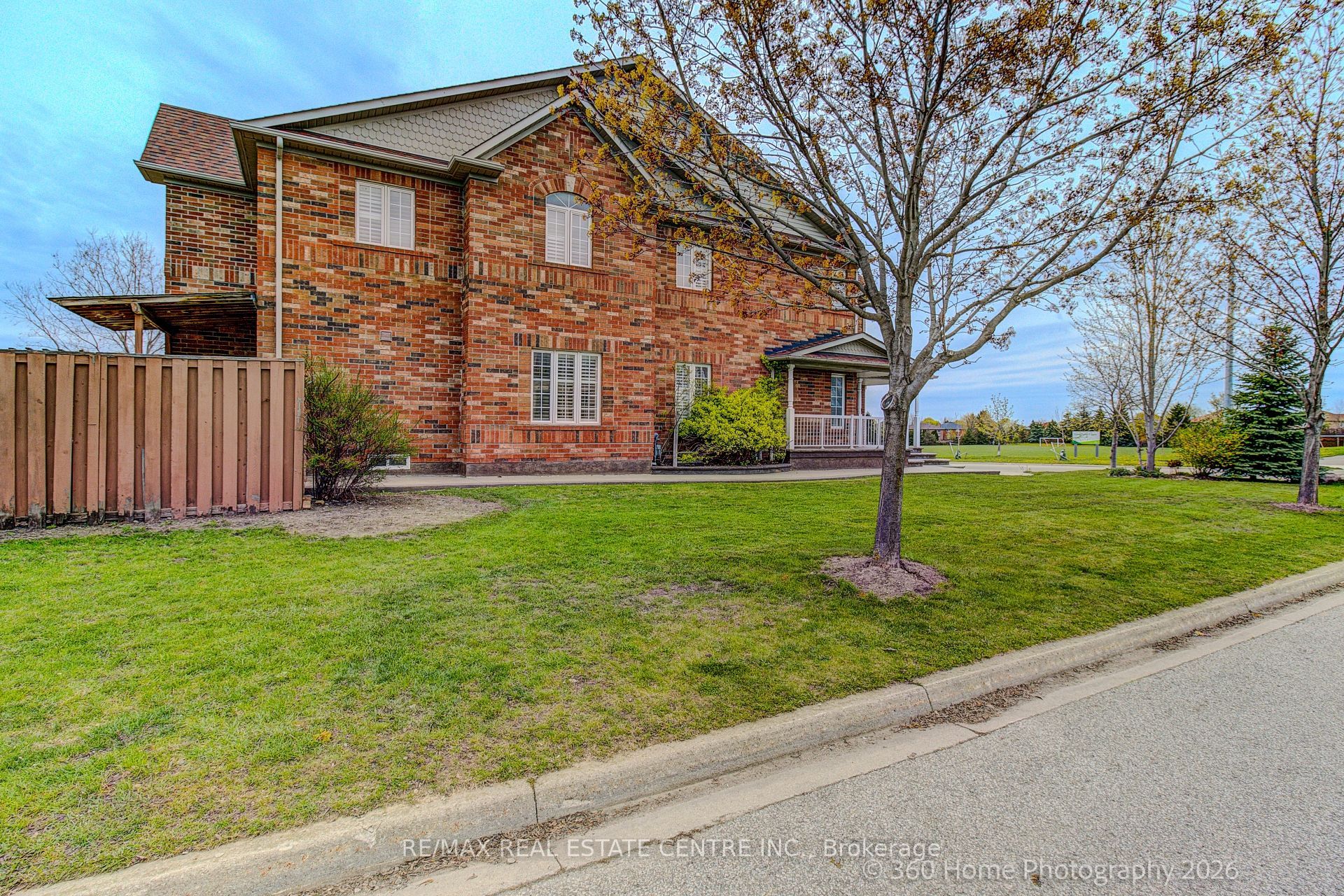 806 White Clover Way Property Photo 32